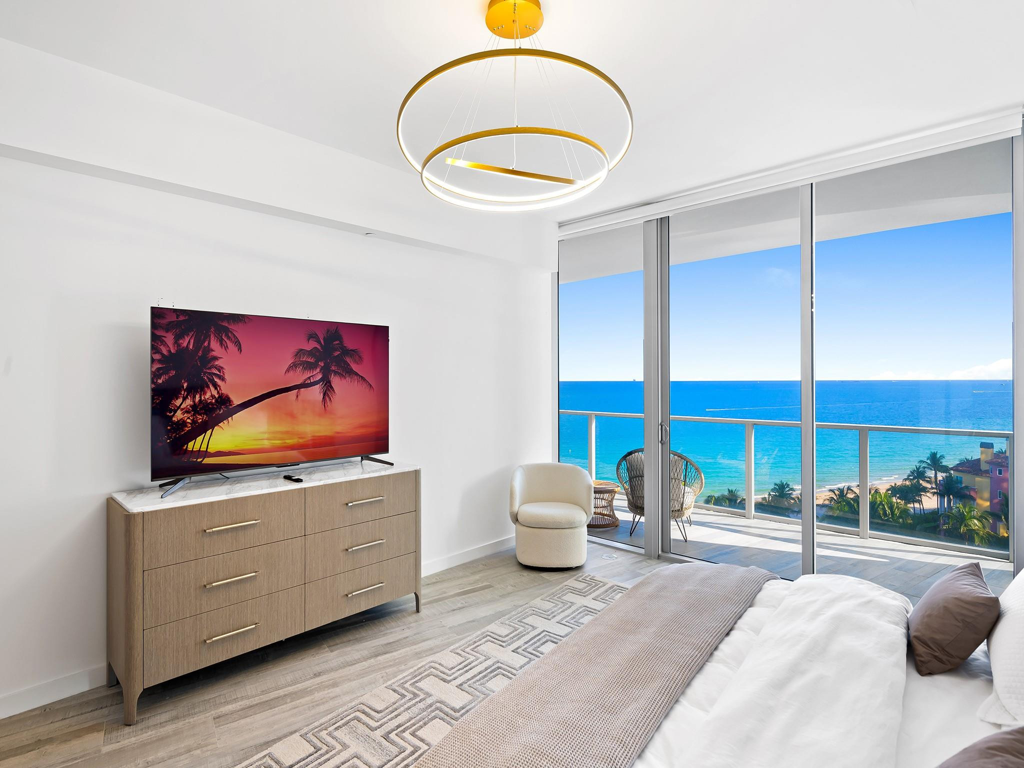 2200 N Ocean Blvd N903