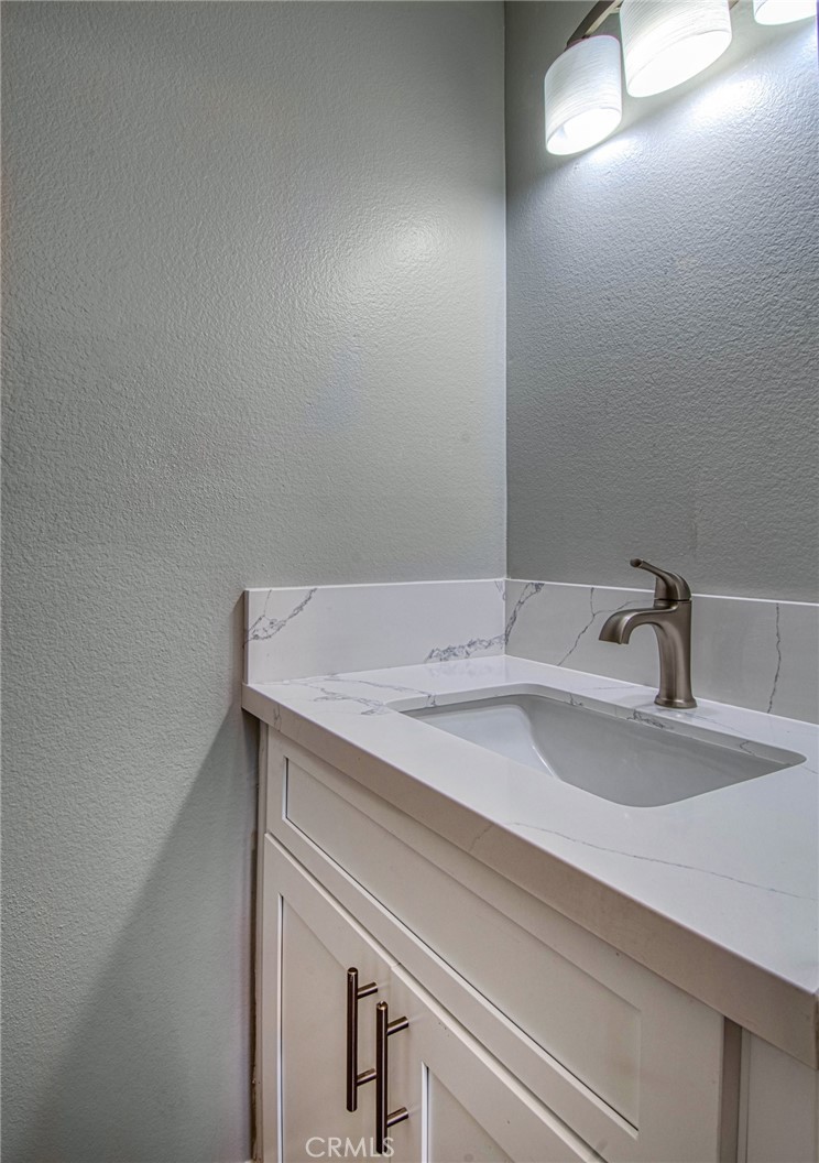 3340 E Collins Avenue 14