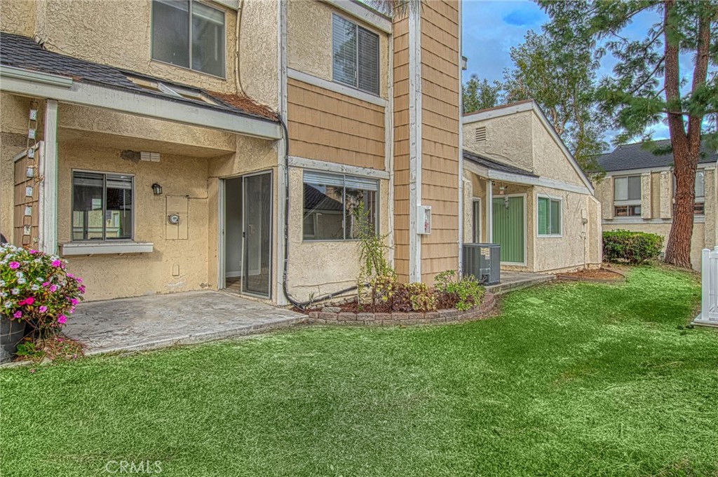 3340 E Collins Avenue 14