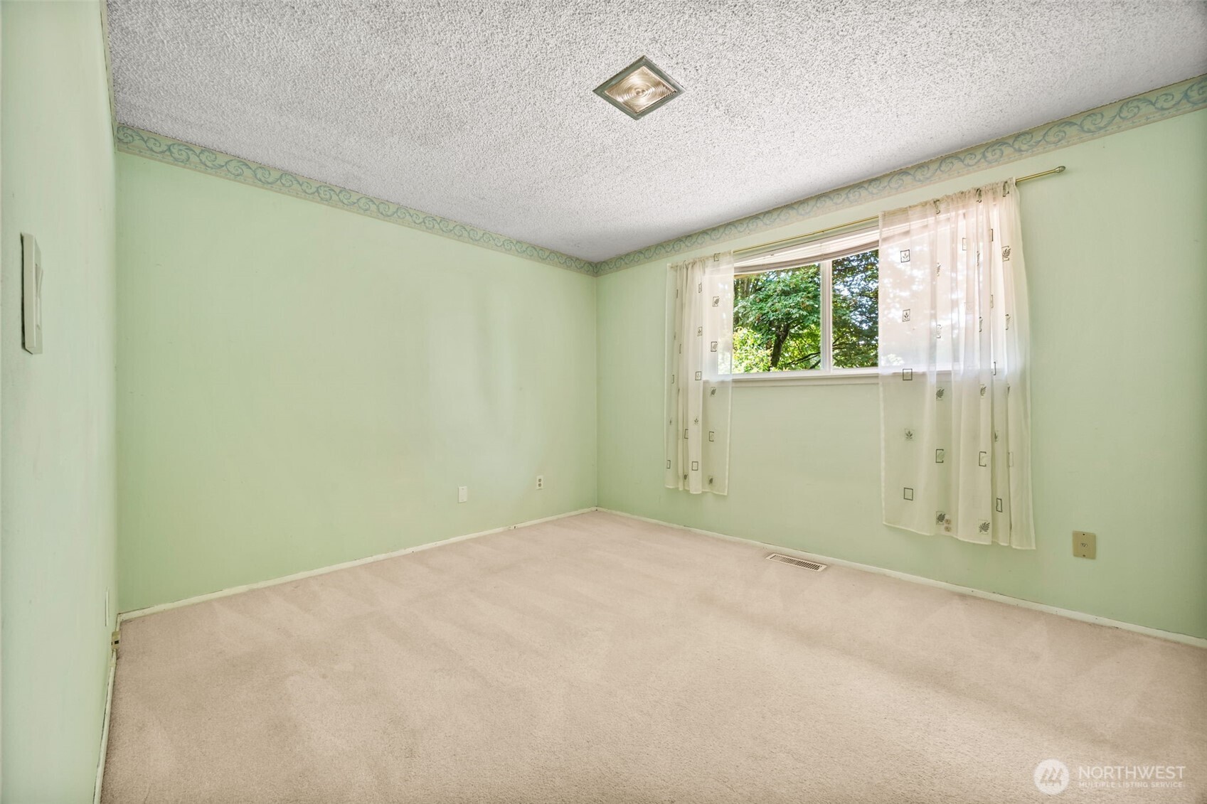 10103 162nd Place NE