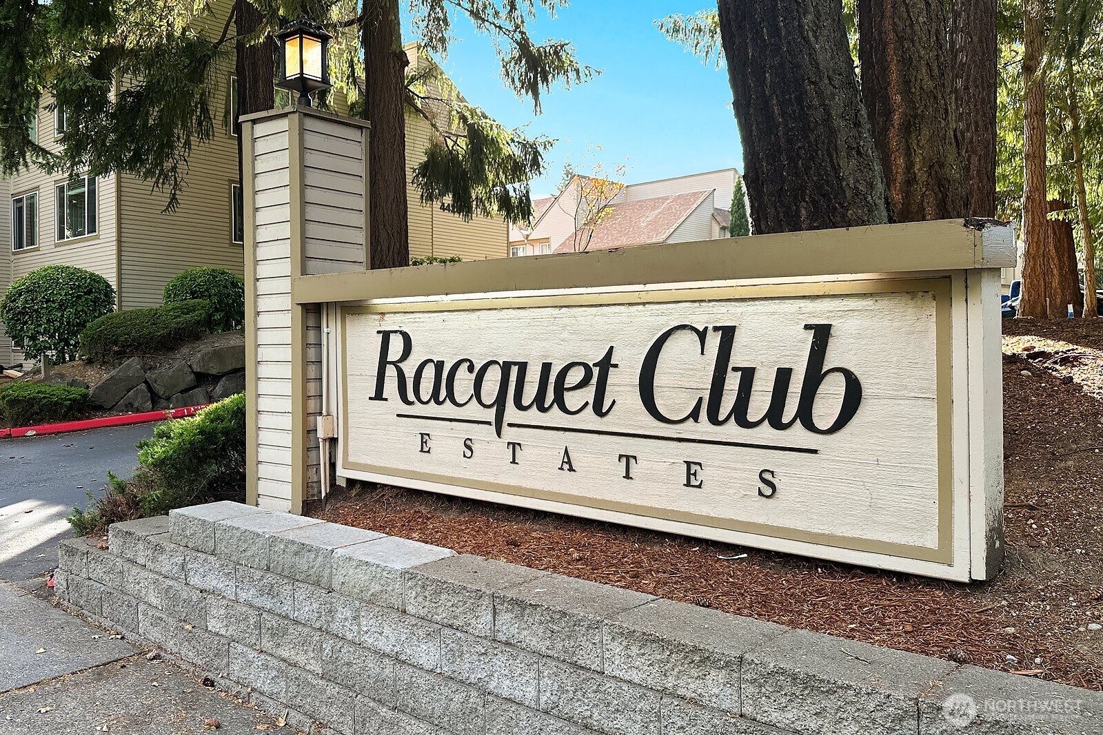 14600 NE 45th Street Unit: D11