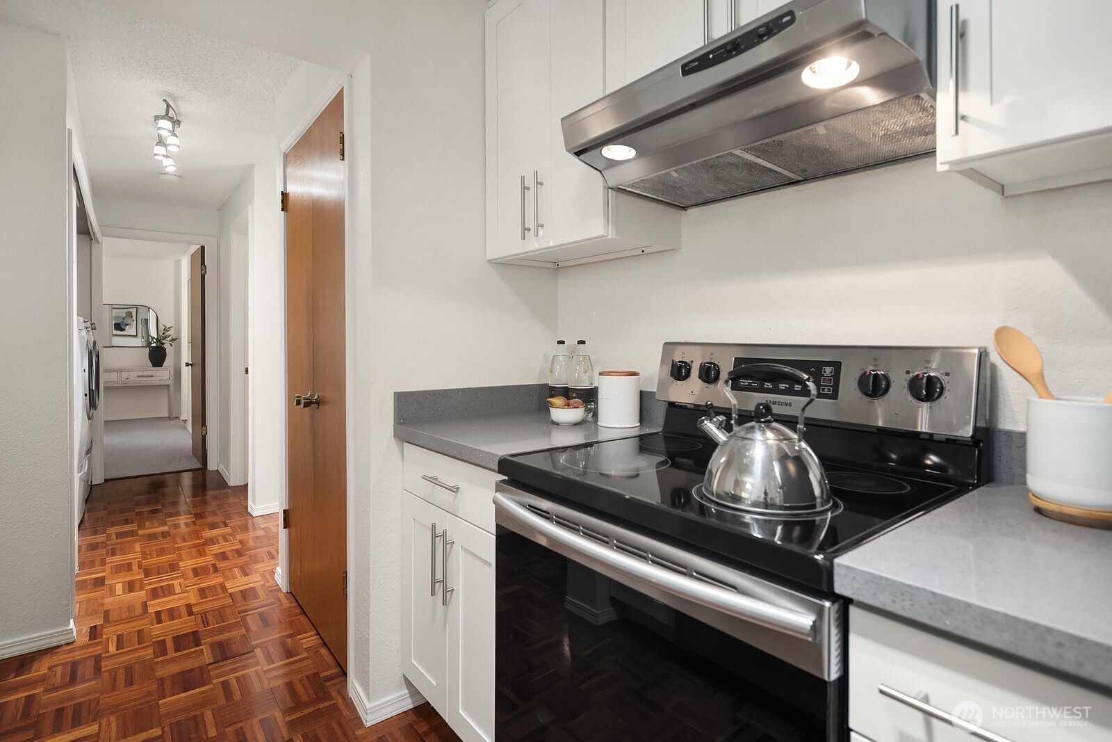 14600 NE 45th Street Unit: D11