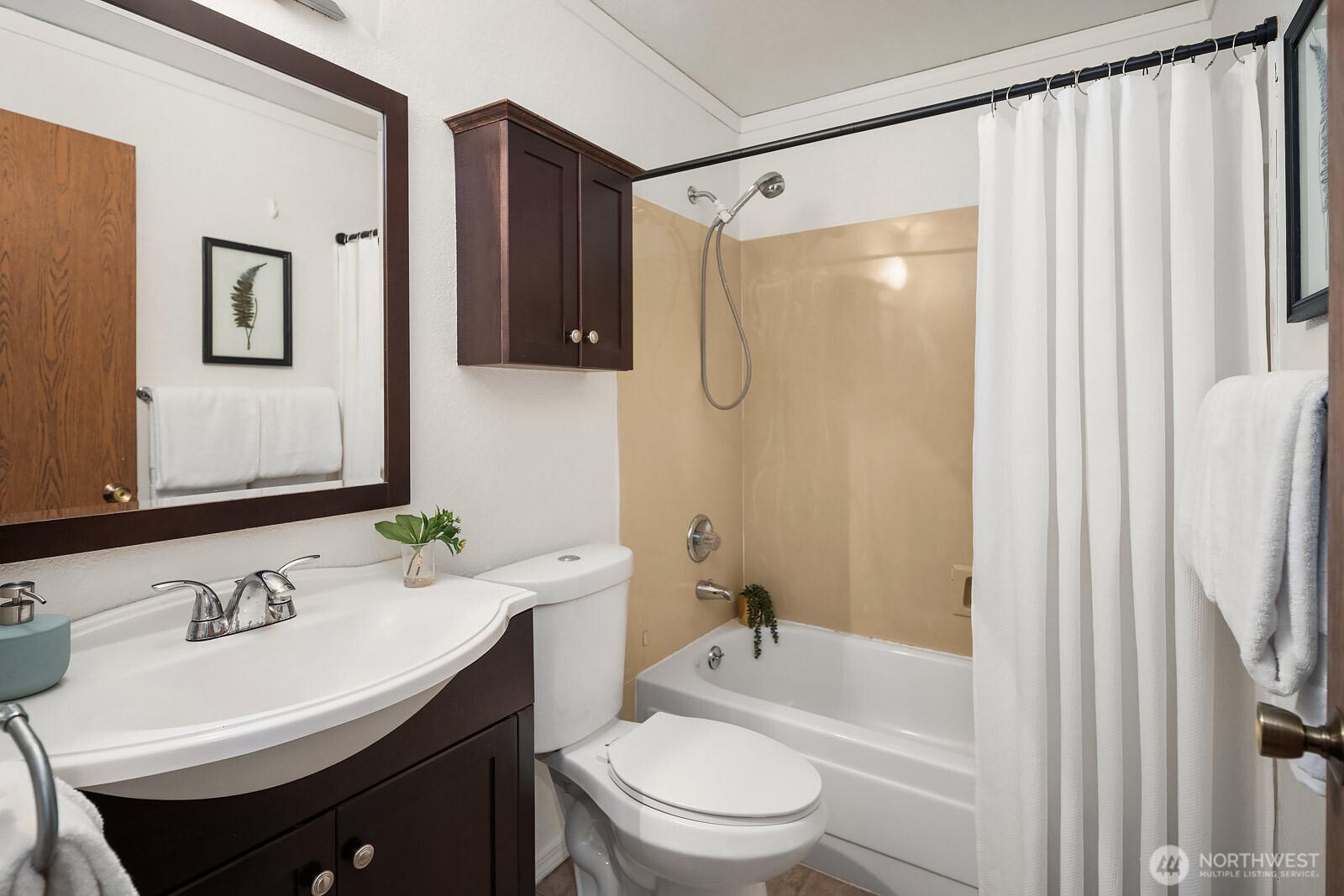 14600 NE 45th Street Unit: D11