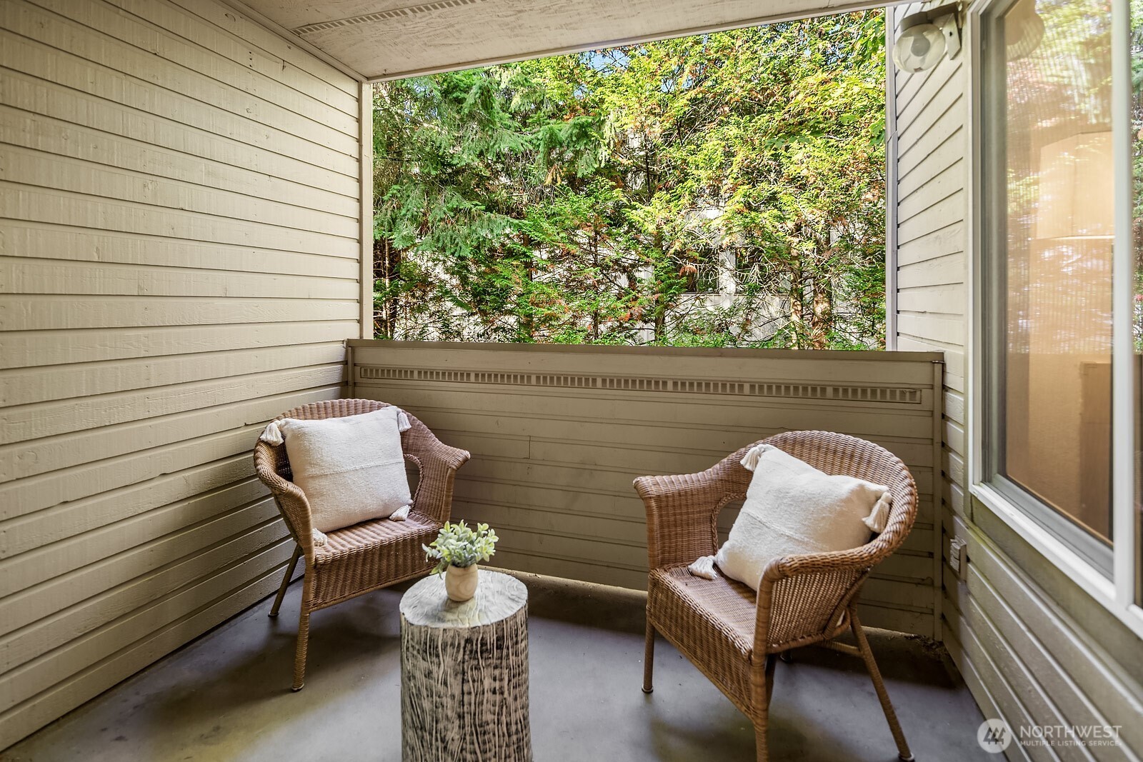 14600 NE 45th Street Unit: D11