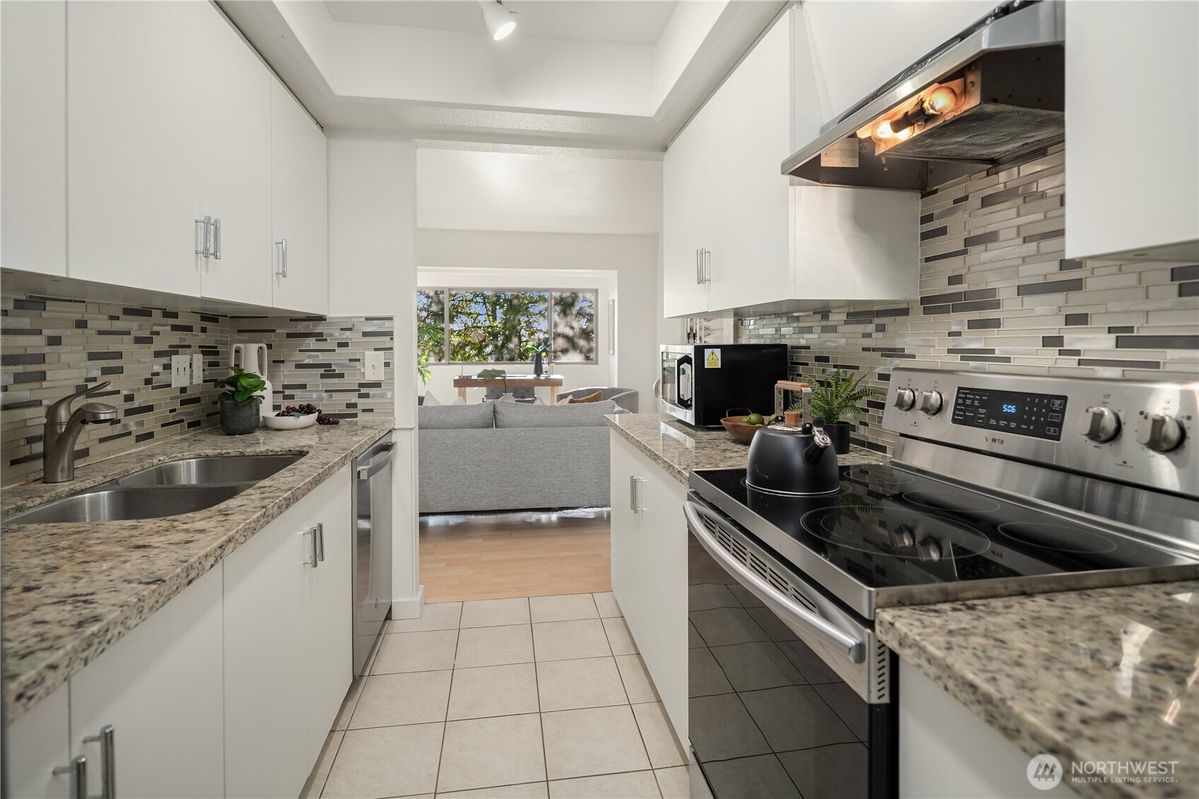 12517 NE 23rd Place Unit: B4