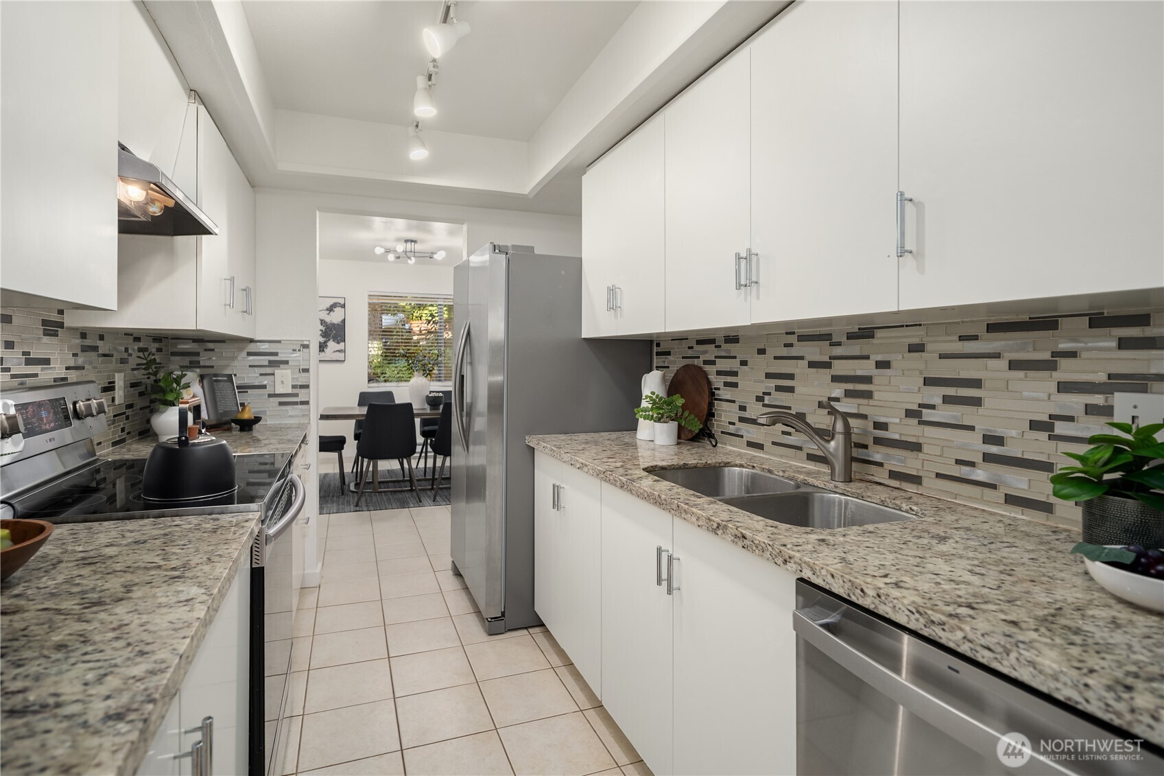 12517 NE 23rd Place Unit: B4