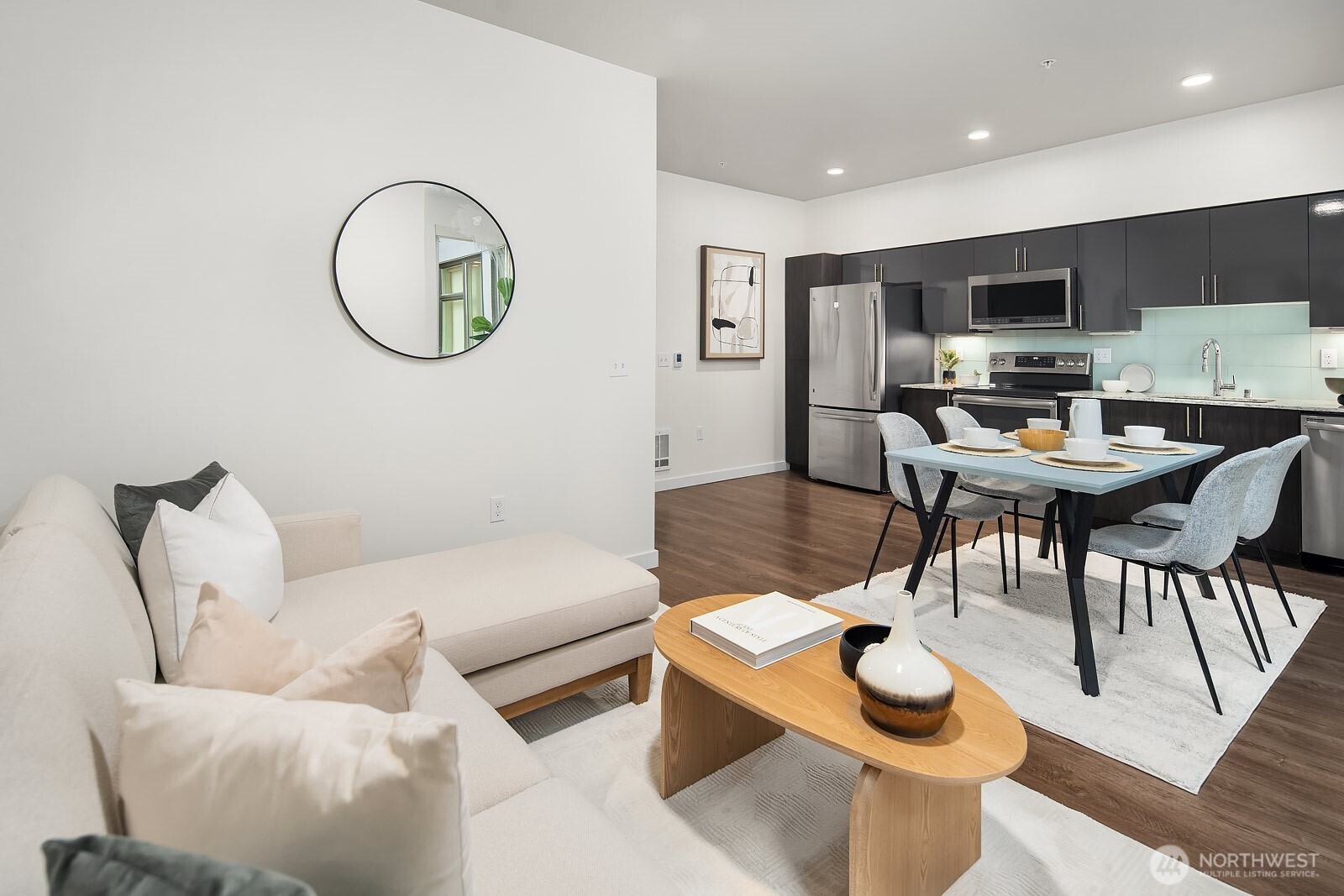 1085 103rd Avenue NE Unit: 124