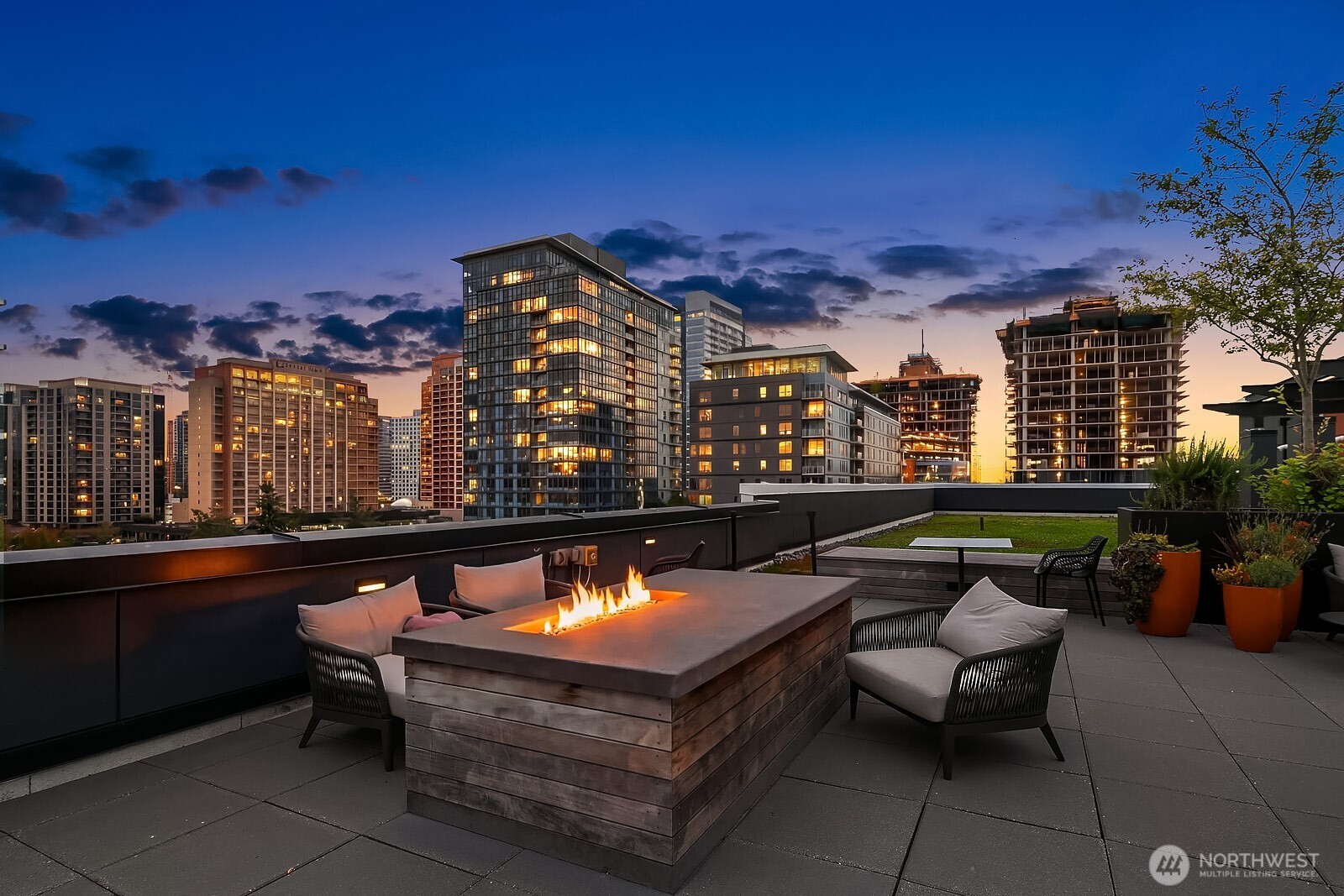 1085 103rd Avenue NE Unit: 124