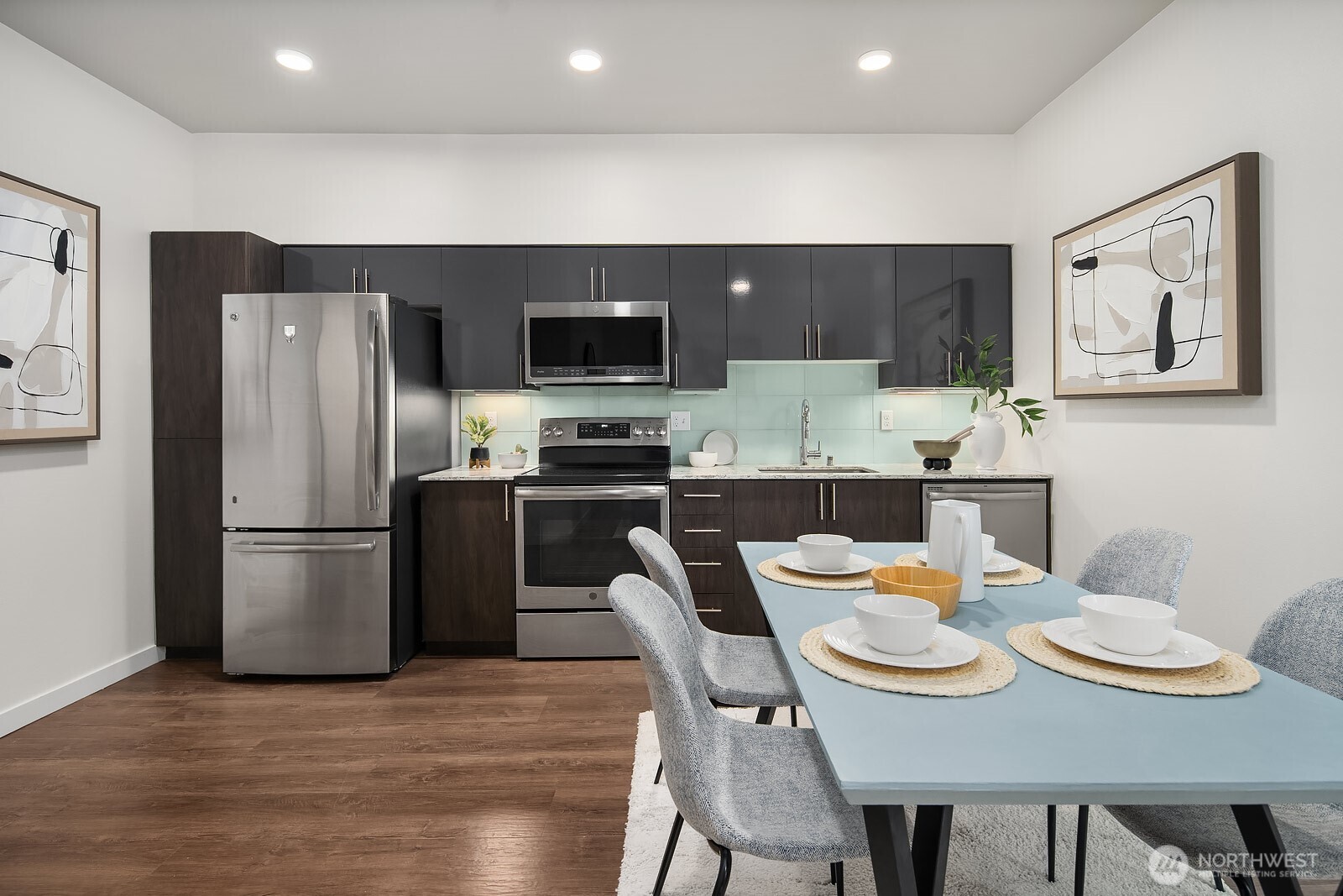 1085 103rd Avenue NE Unit: 124