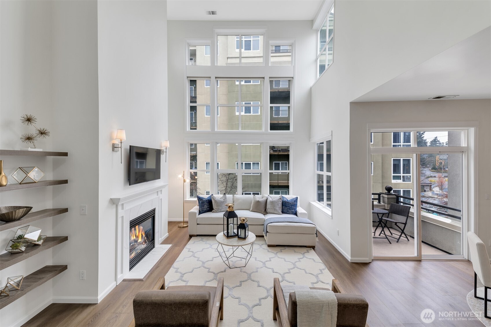 10045 NE 1st Street Unit: 521