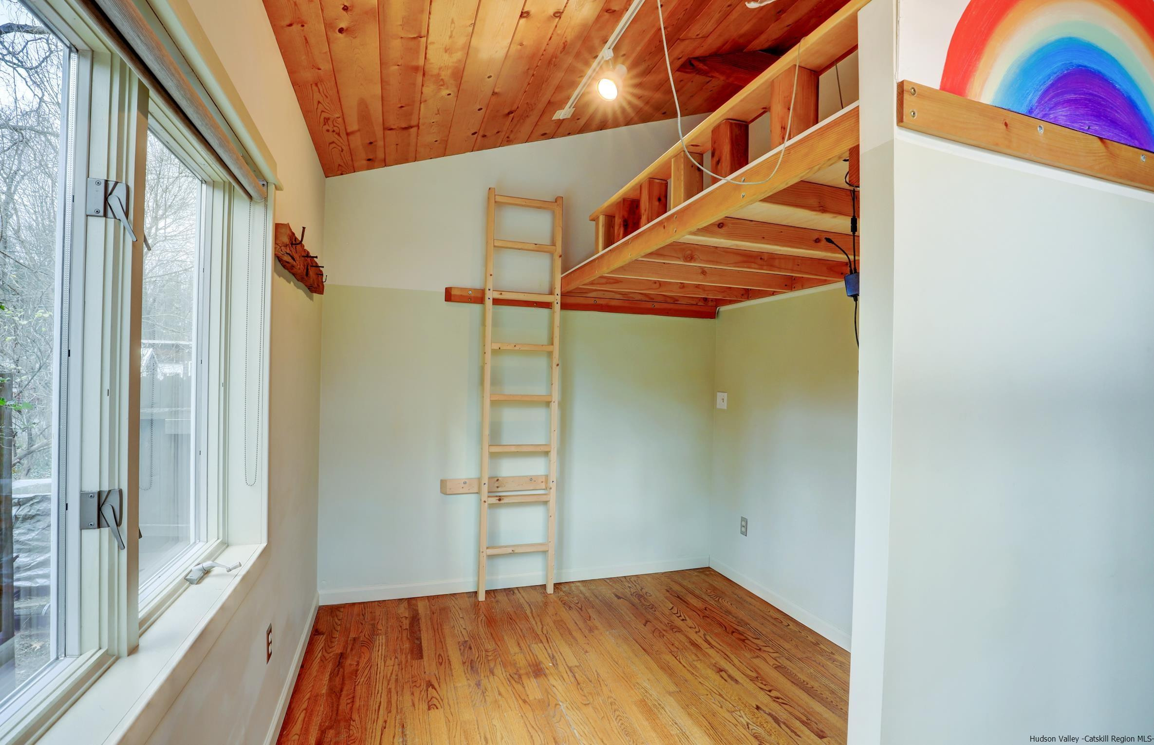 12 Bedford Avenue