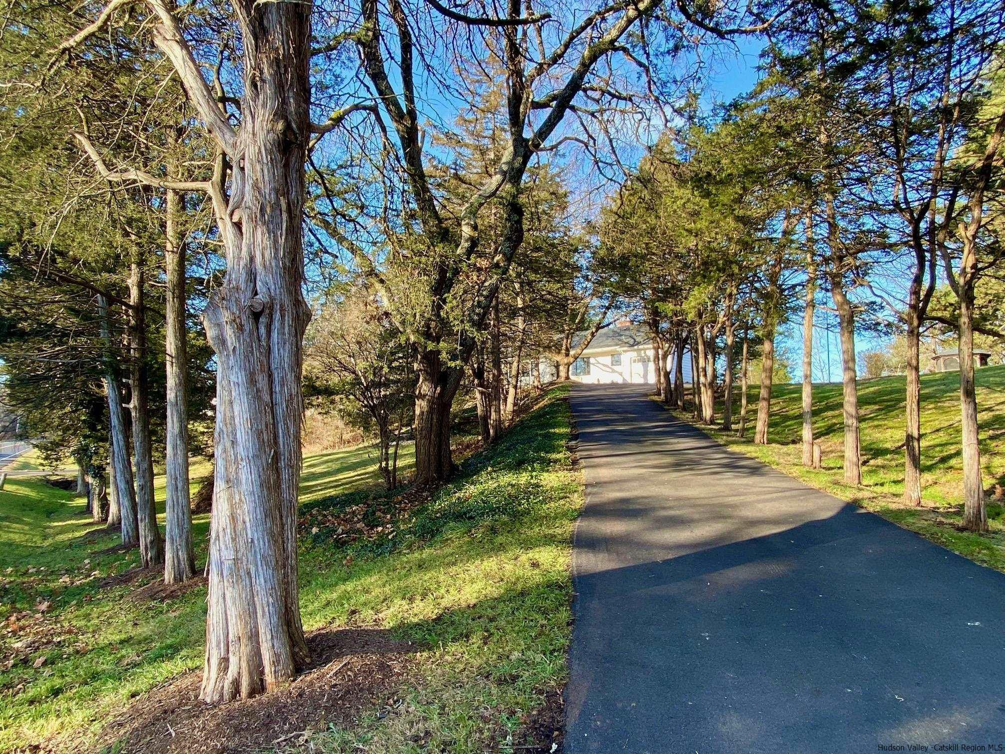 569 Lucas Avenue Extension