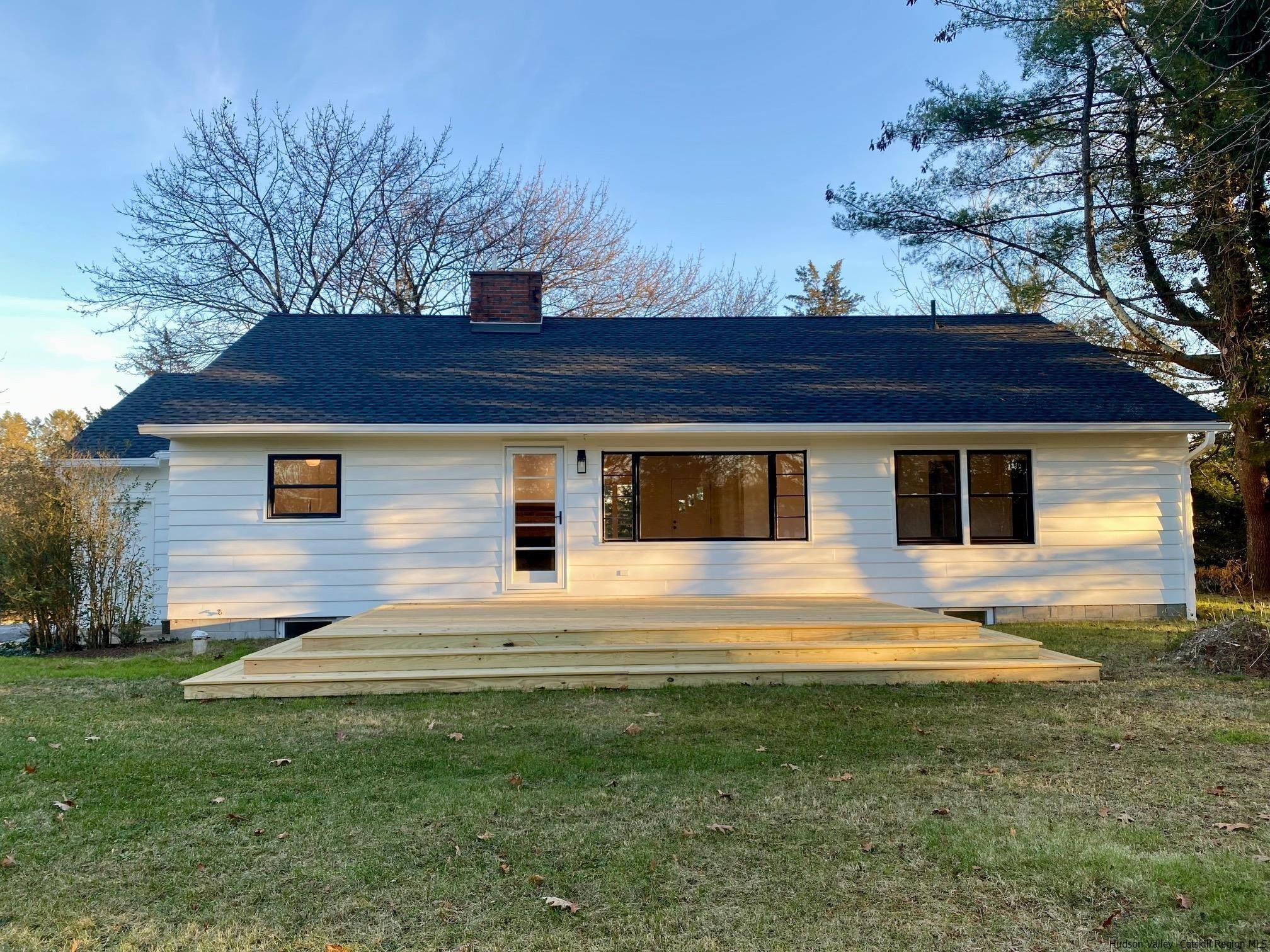 569 Lucas Avenue Extension