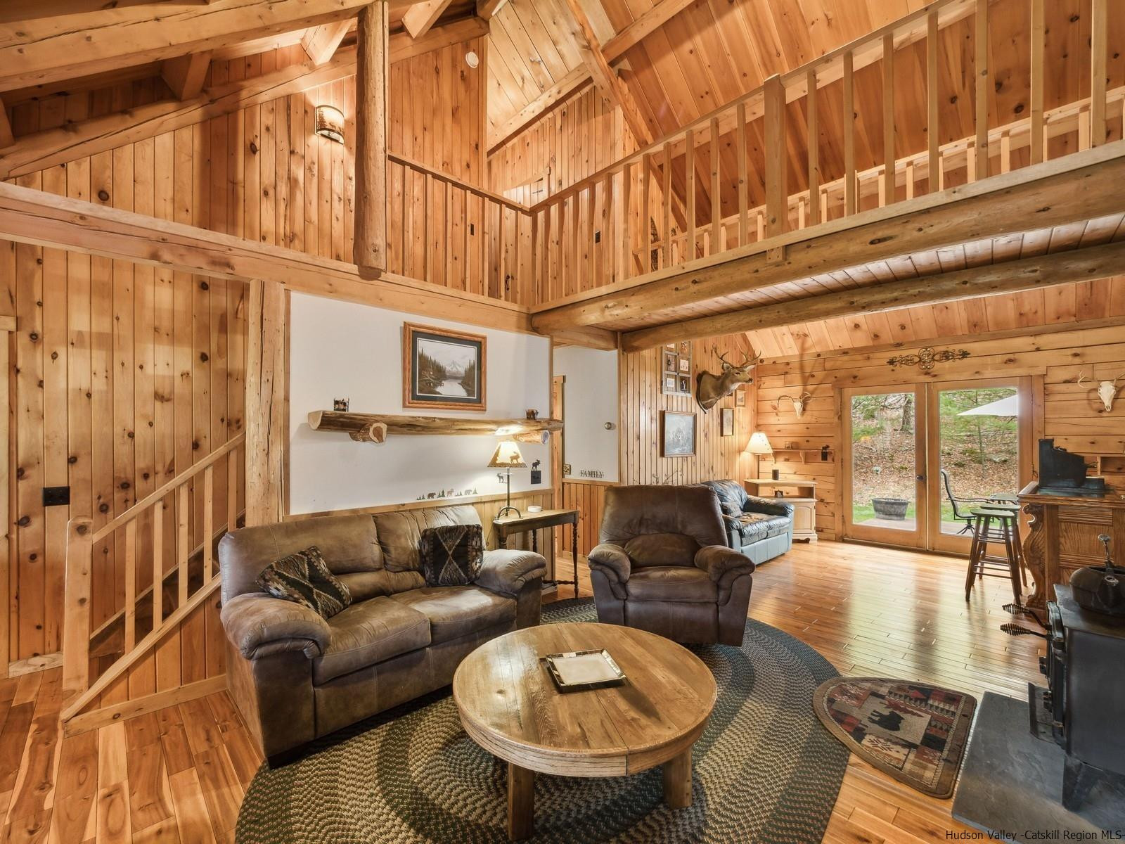 815 Peak Road