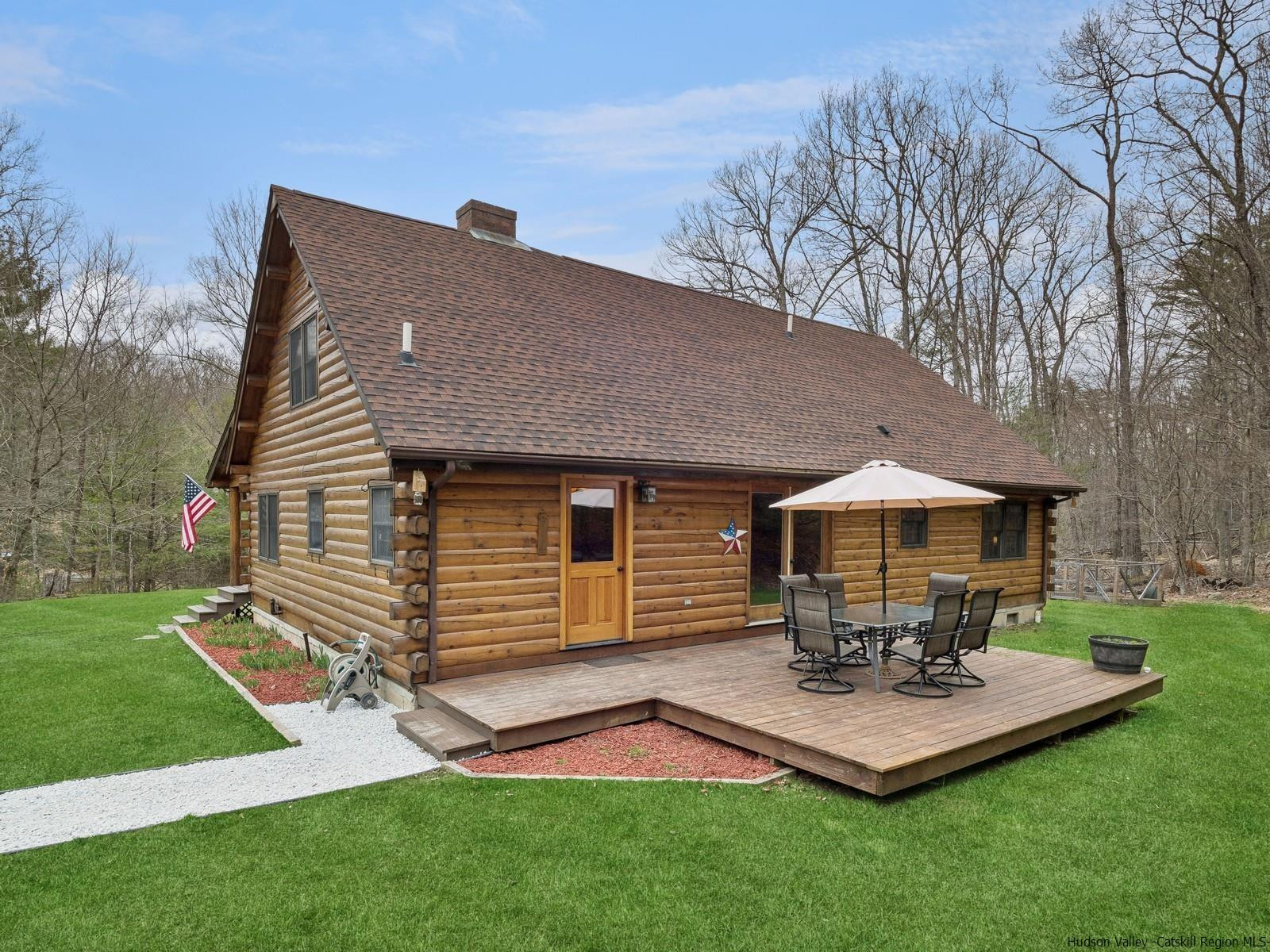 815 Peak Road