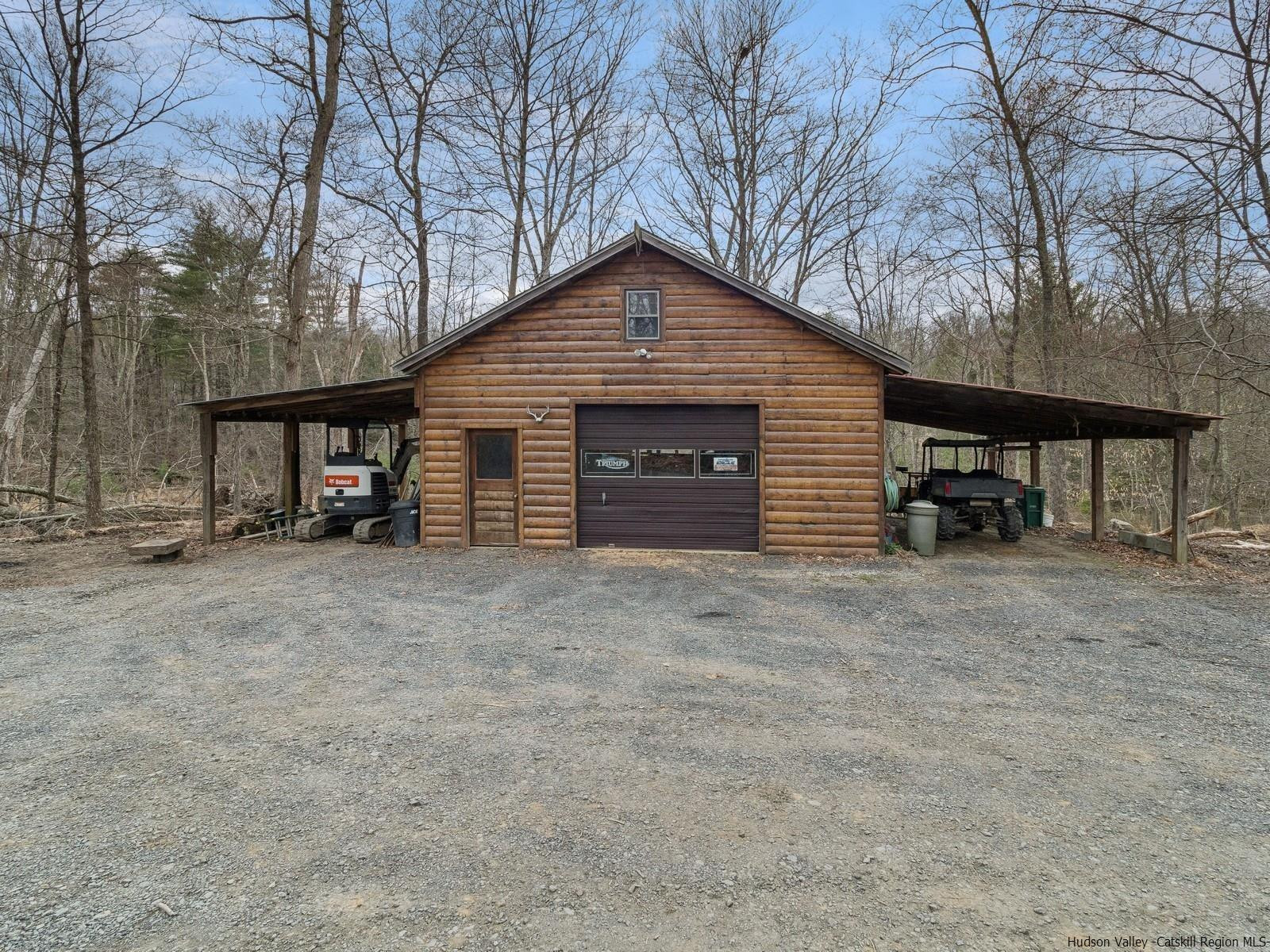 815 Peak Road
