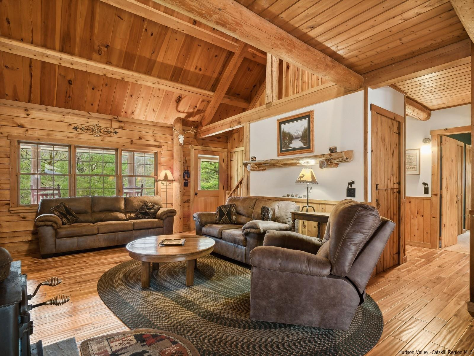 815 Peak Road