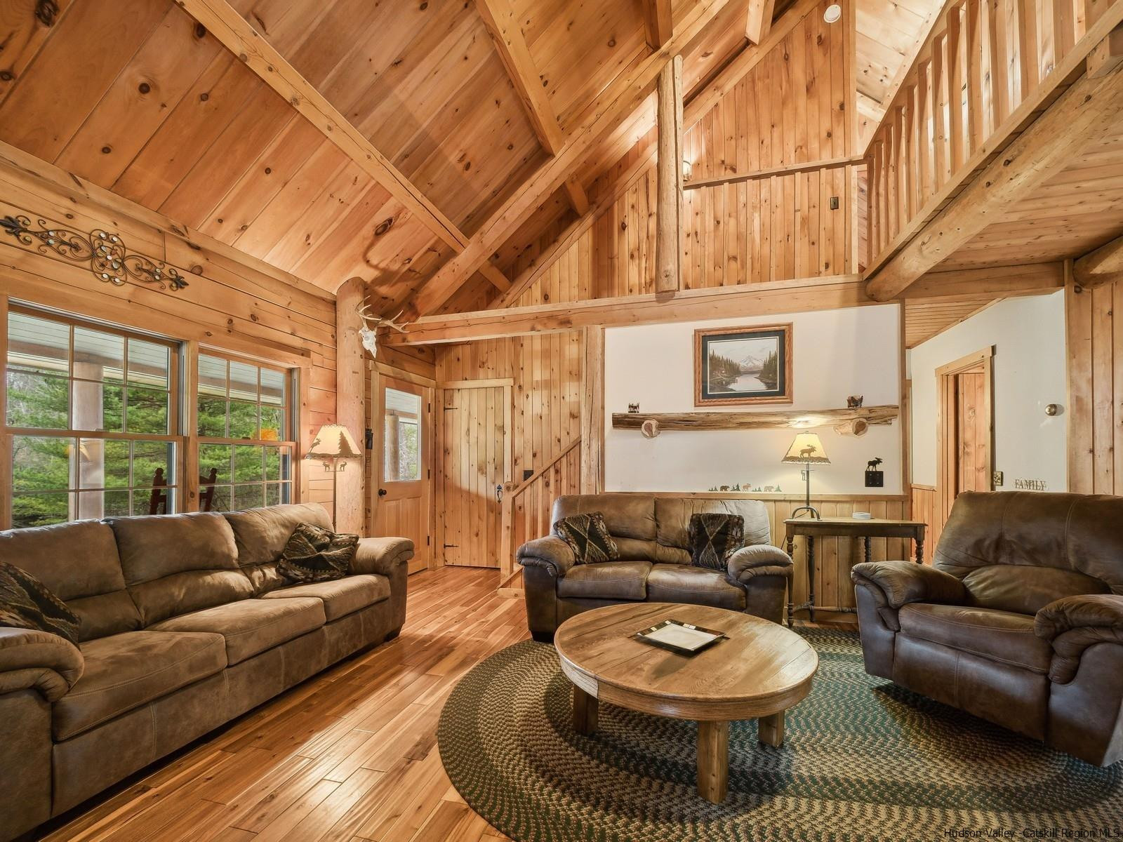 815 Peak Road