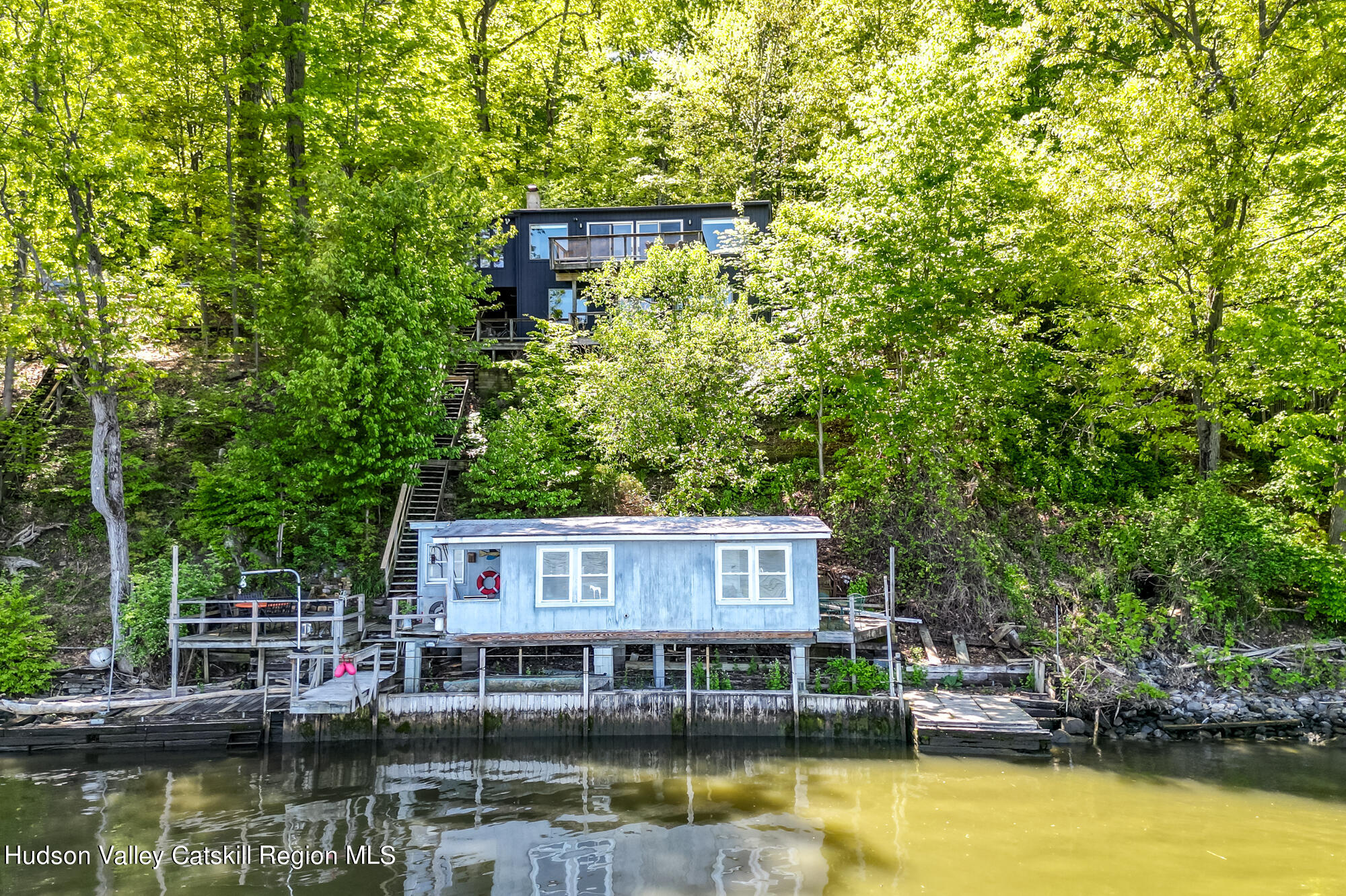 93 River Road
