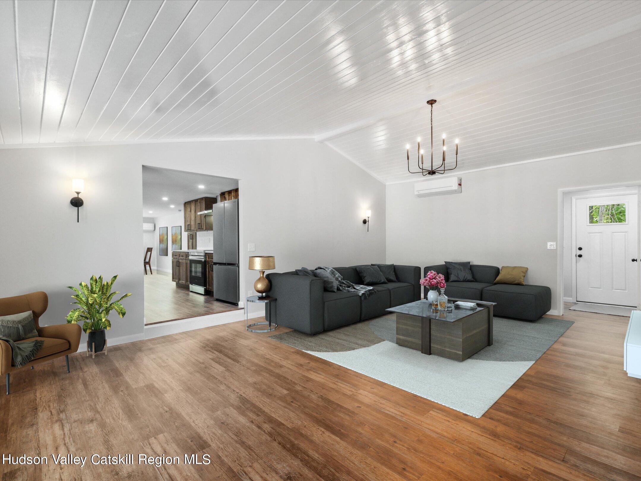 8 Cedar Lane