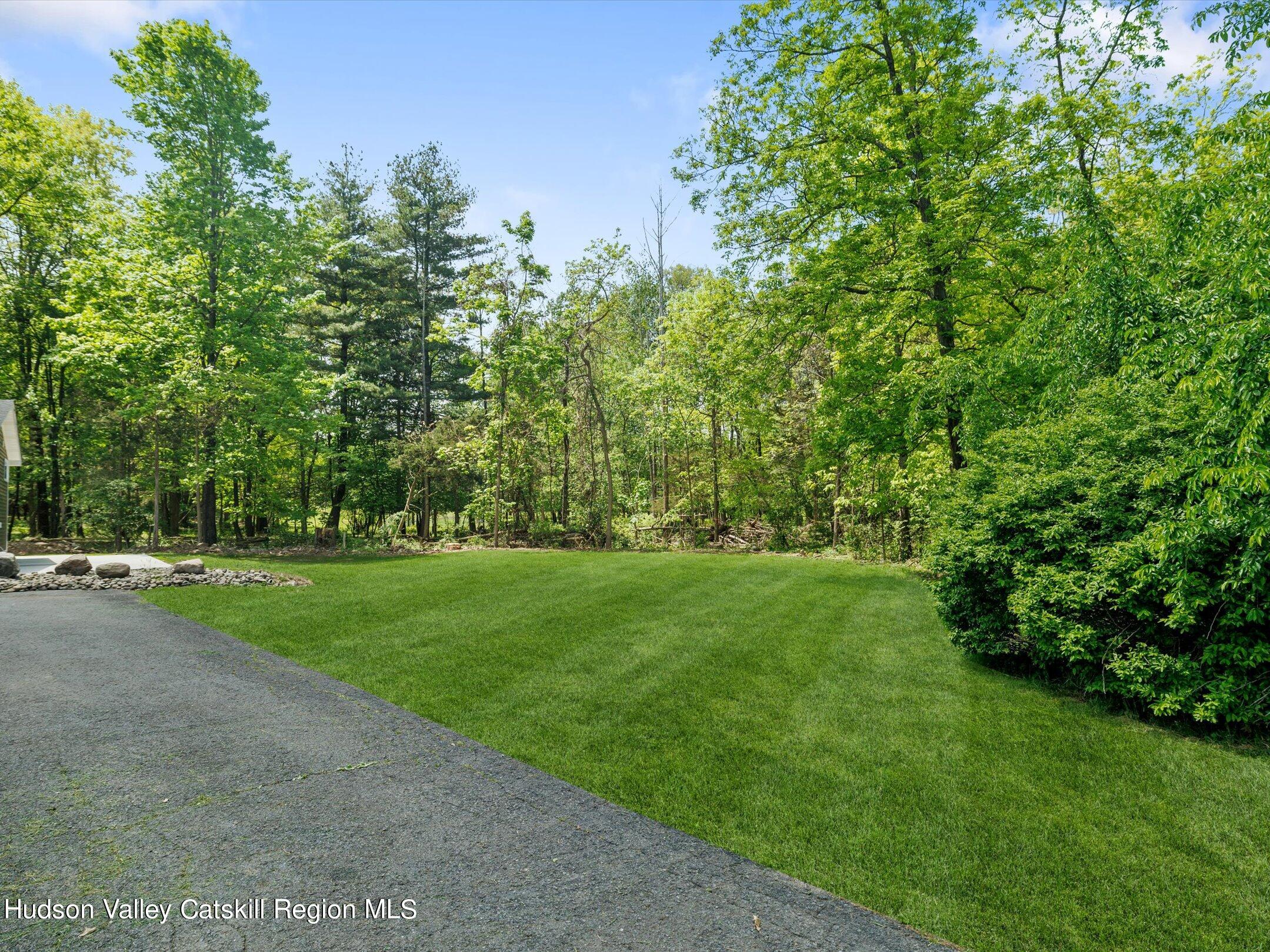 8 Cedar Lane