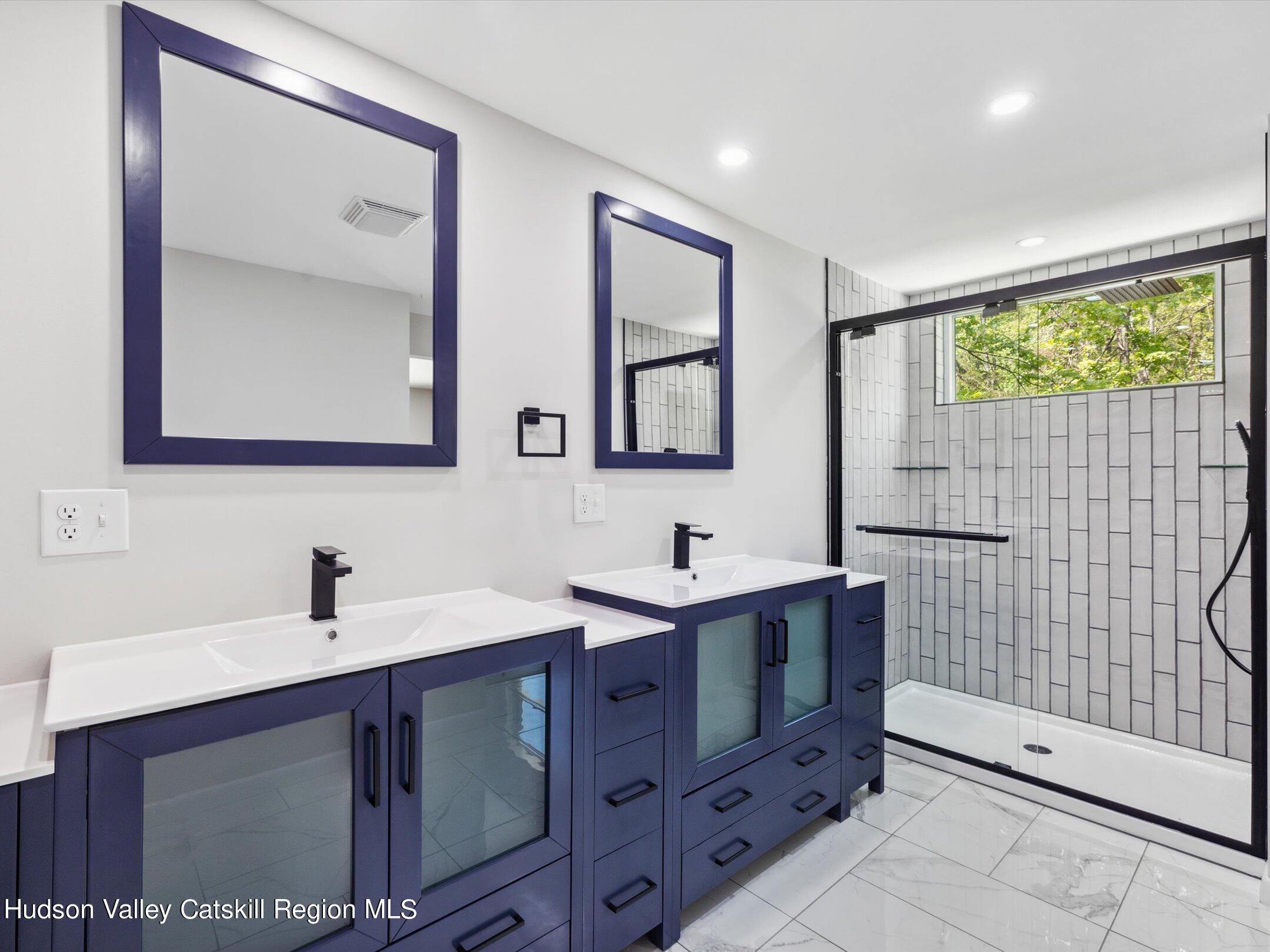 8 Cedar Lane