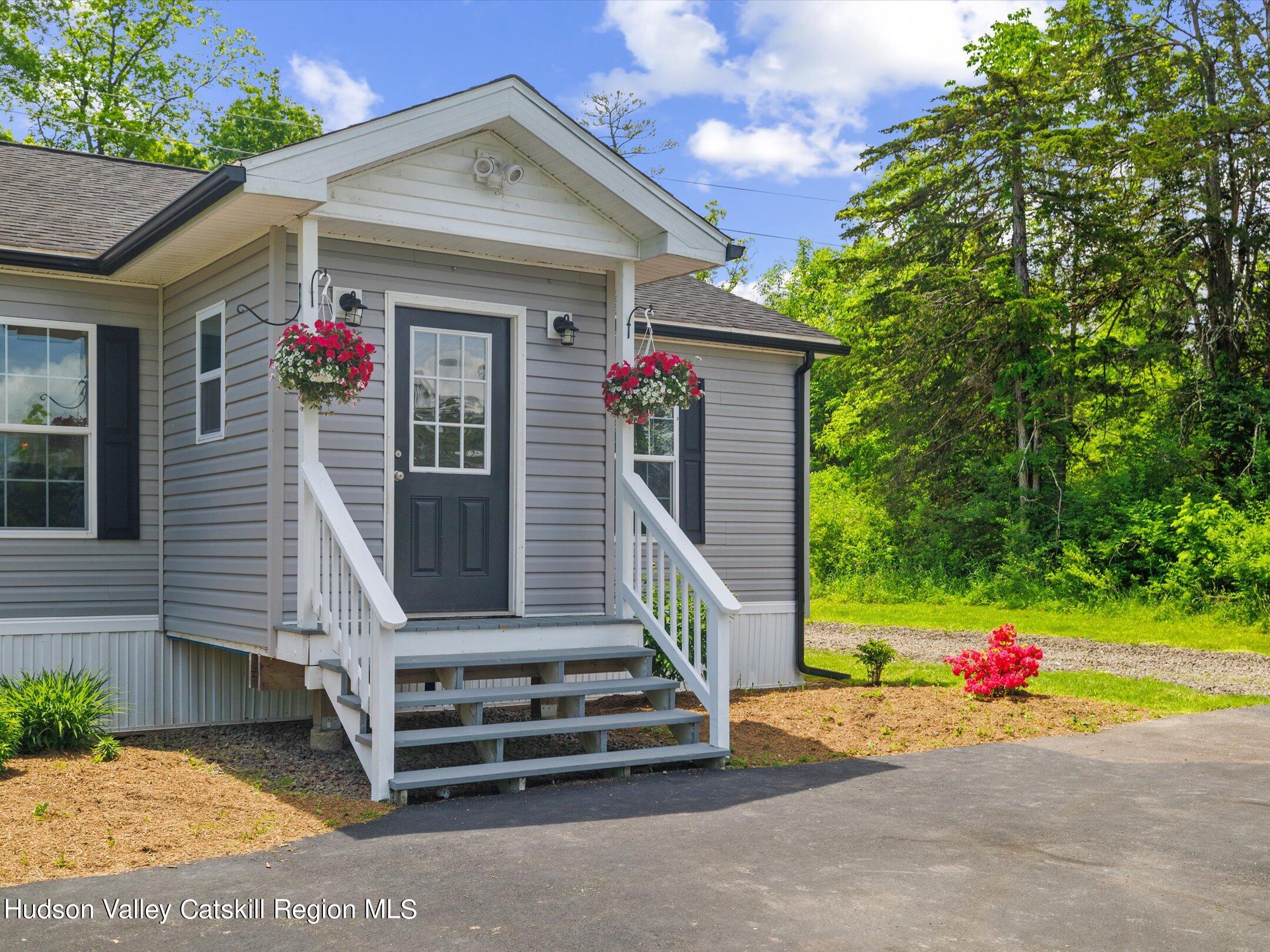 42 Sages Loop Road