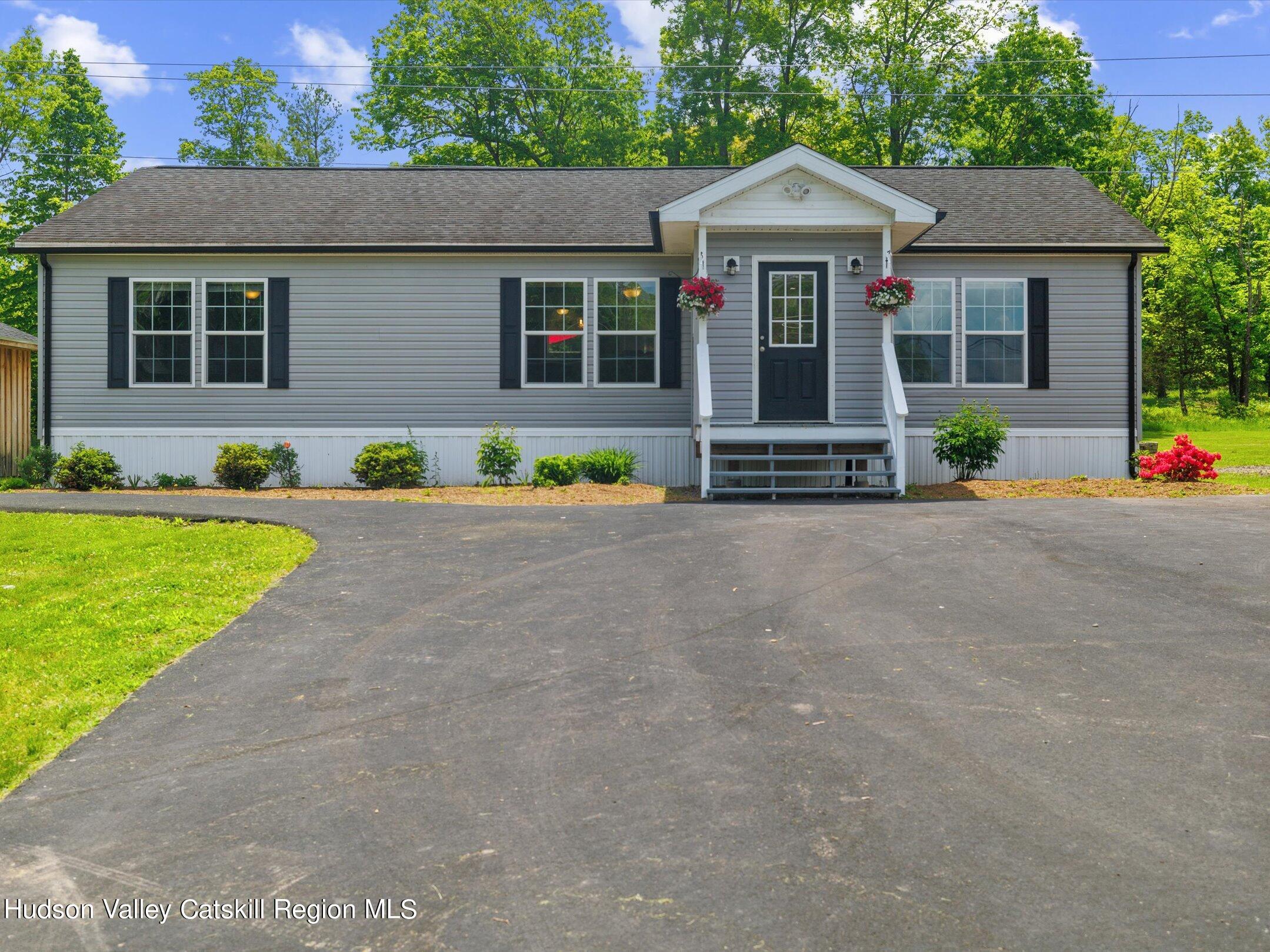 42 Sages Loop Road