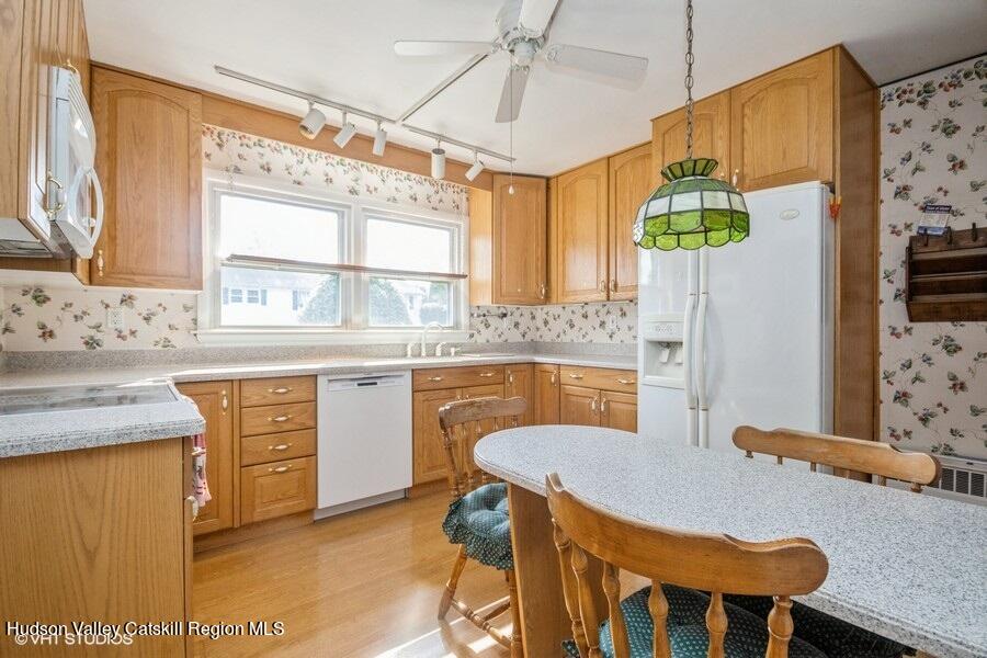 11 Spring Lake Drive
