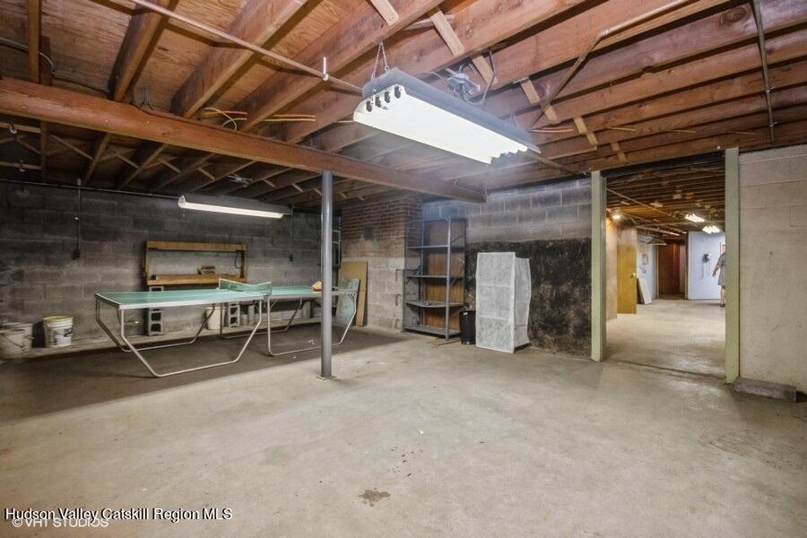11 Spring Lake Drive