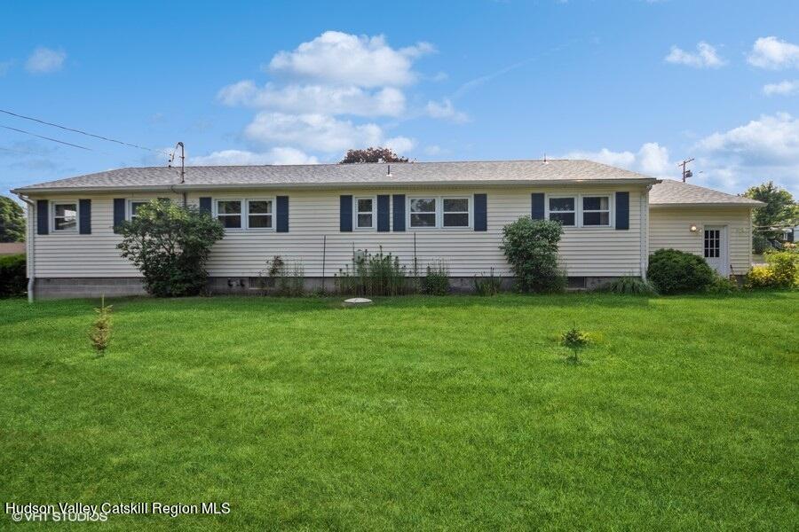 11 Spring Lake Drive