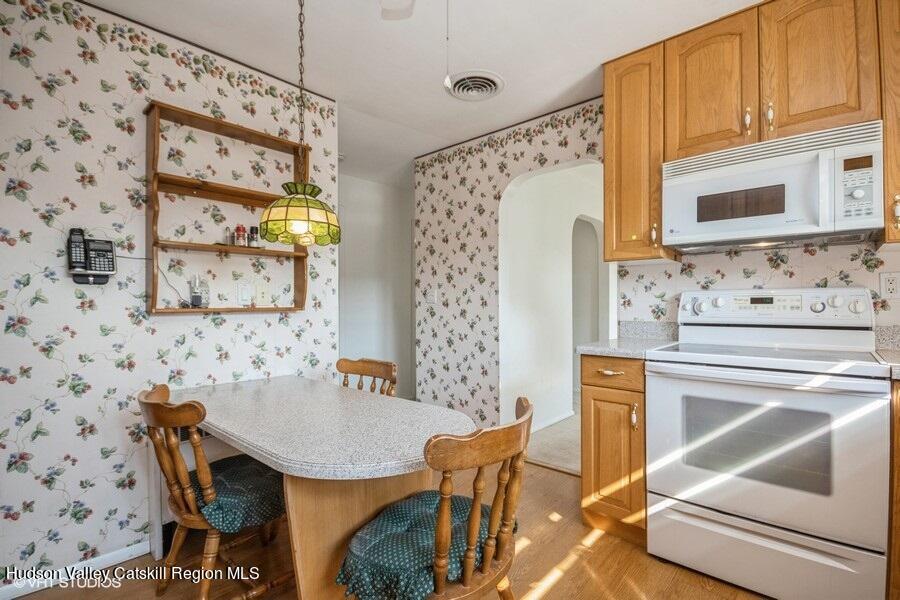 11 Spring Lake Drive
