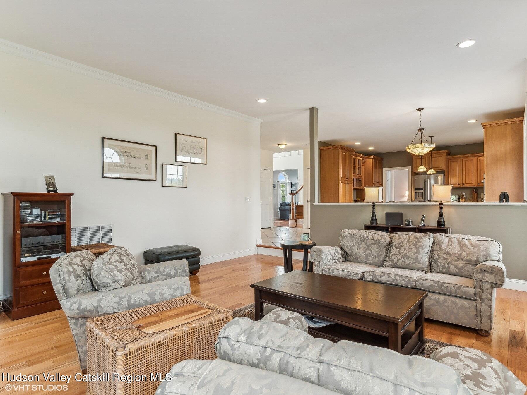 39 Ridgeline Drive