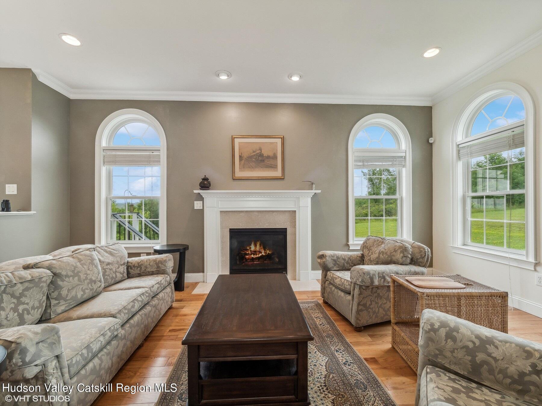 39 Ridgeline Drive