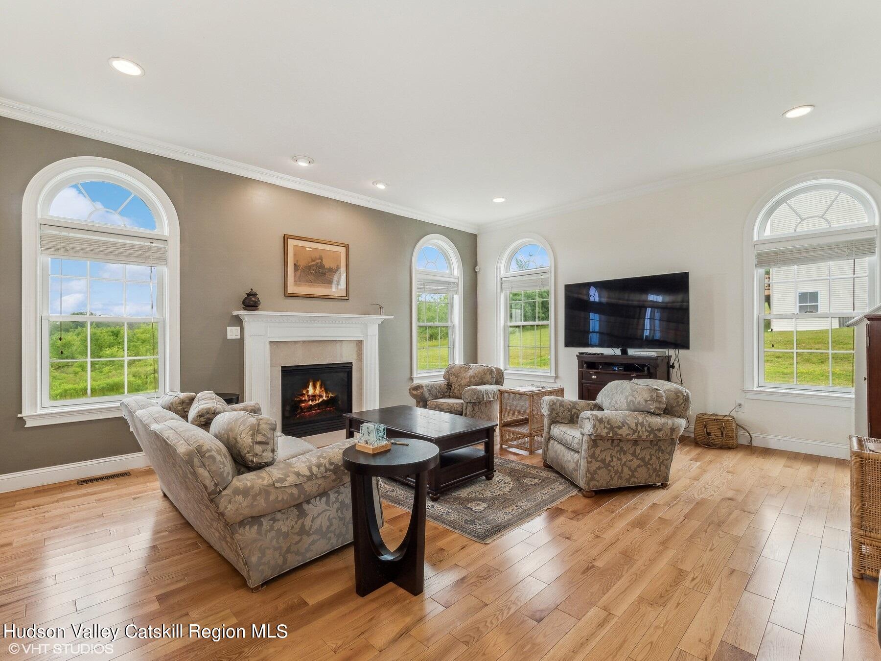 39 Ridgeline Drive