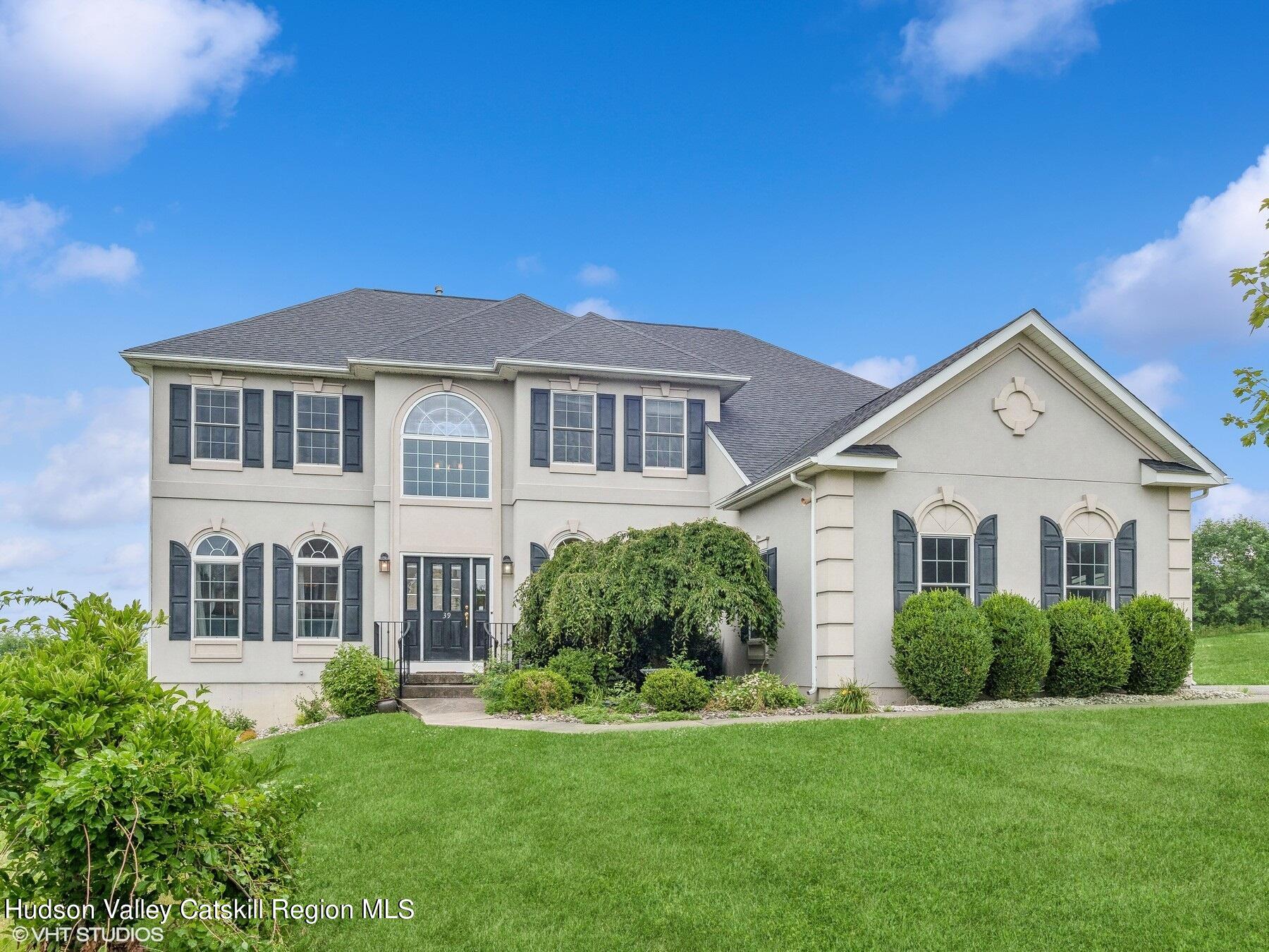 39 Ridgeline Drive