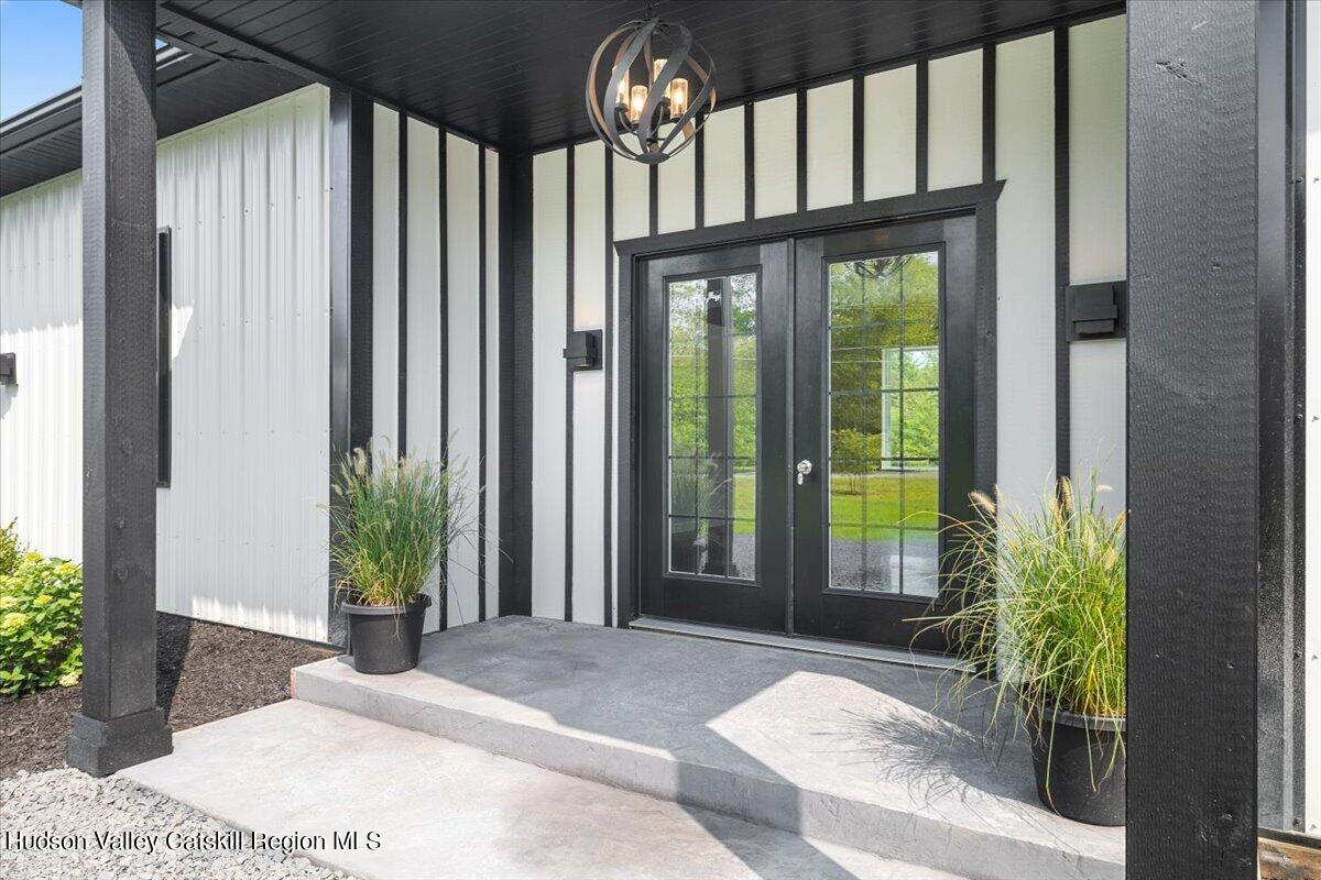 88 Piazza Road