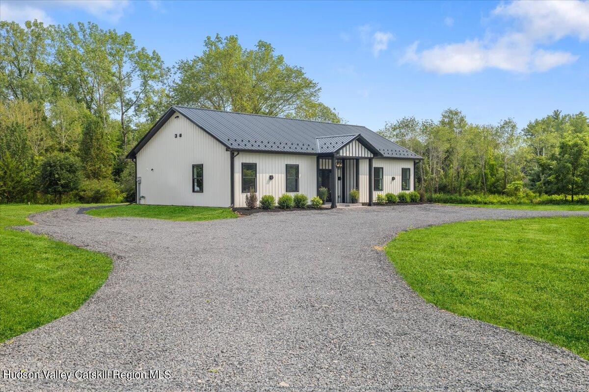 88 Piazza Road