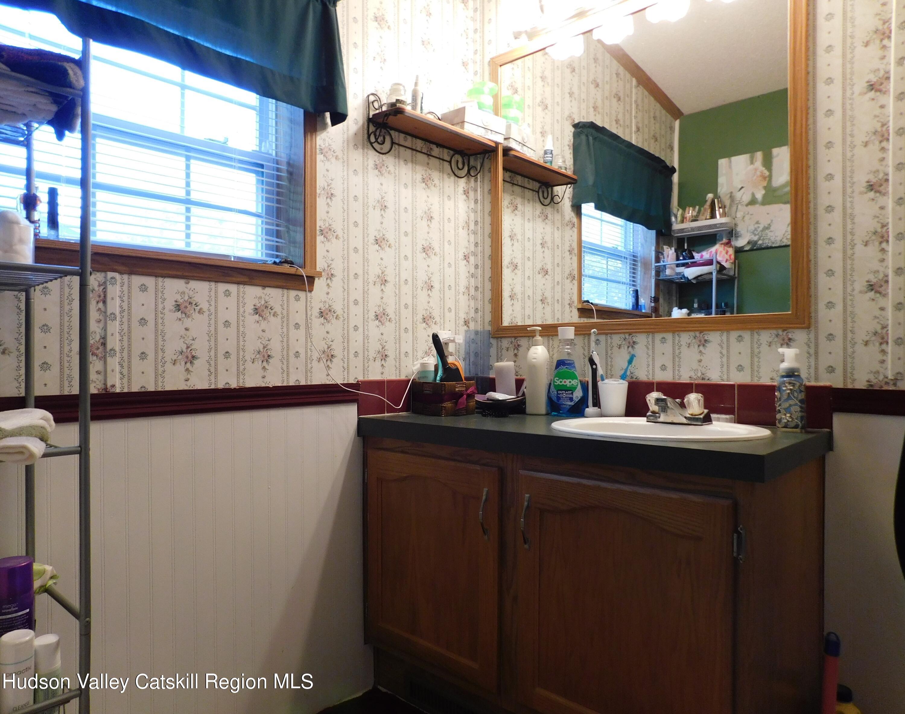 156 Lippman Rd