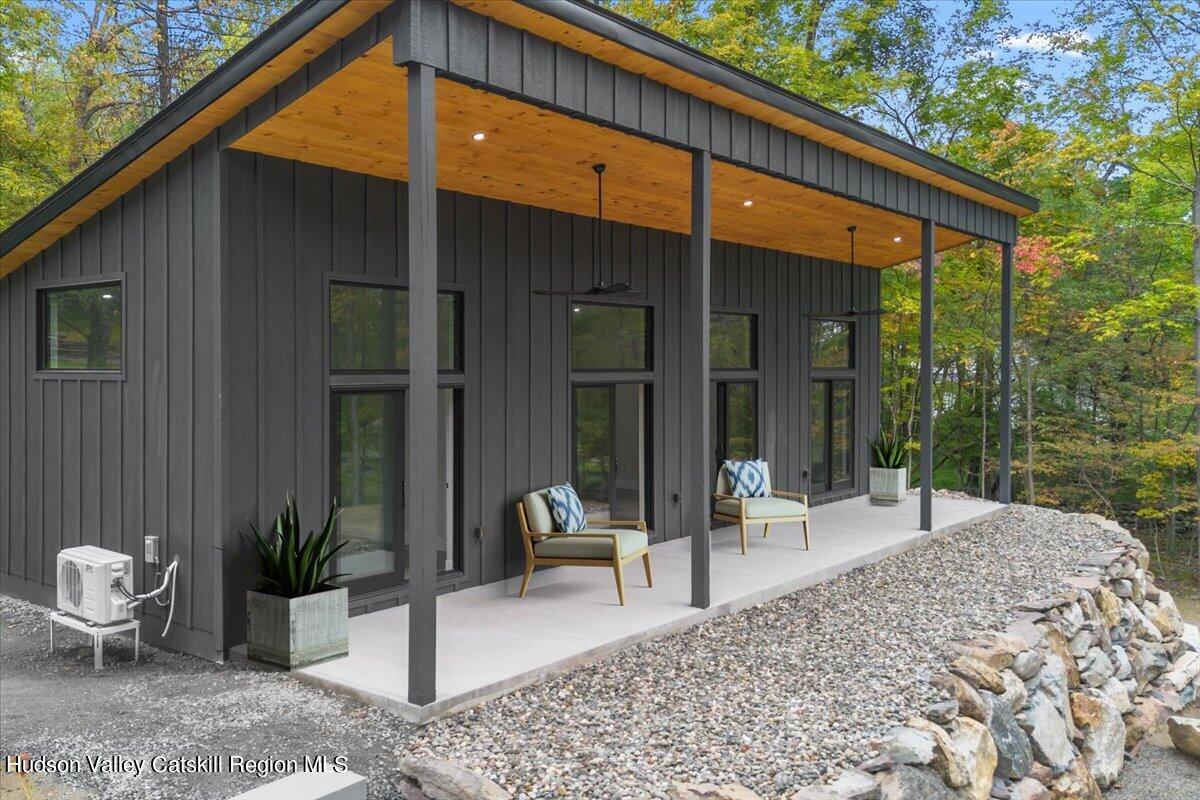 18 Vandemark Road