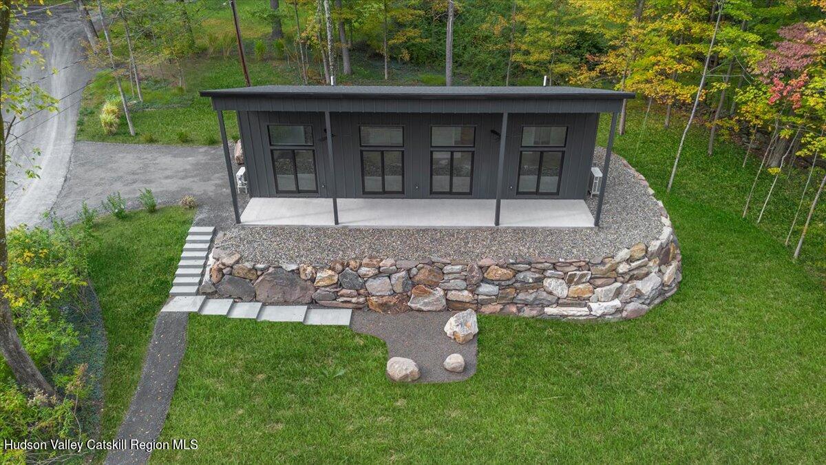 18 Vandemark Road