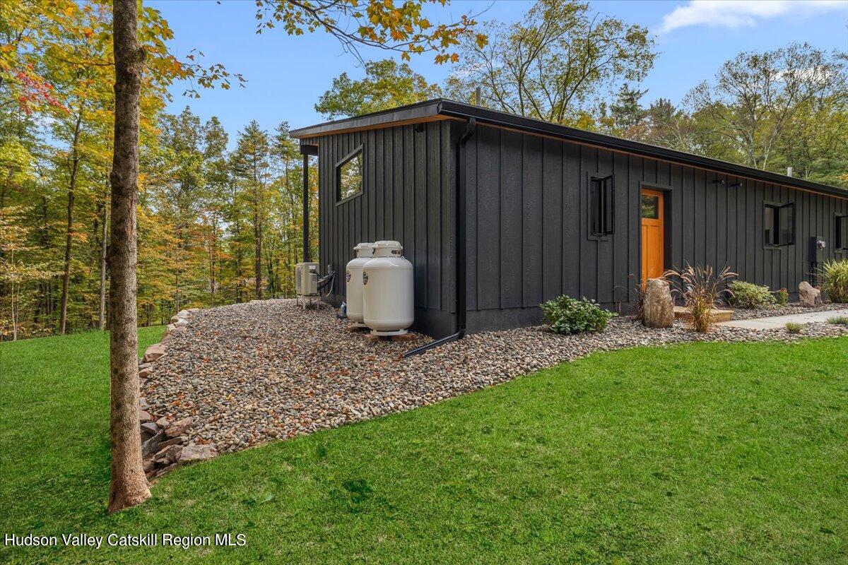 18 Vandemark Road