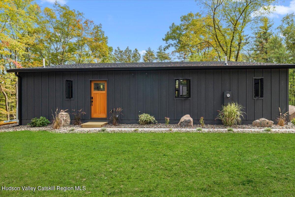18 Vandemark Road