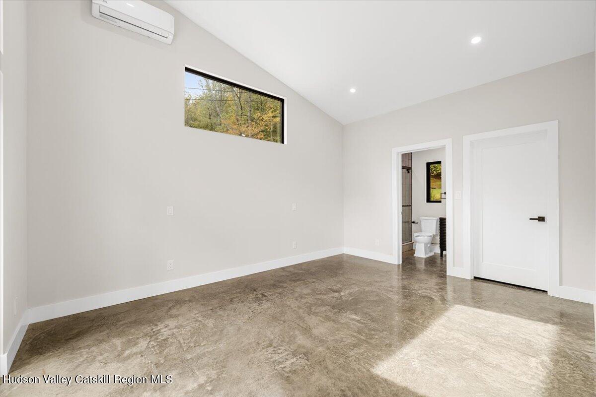 18 Vandemark Road