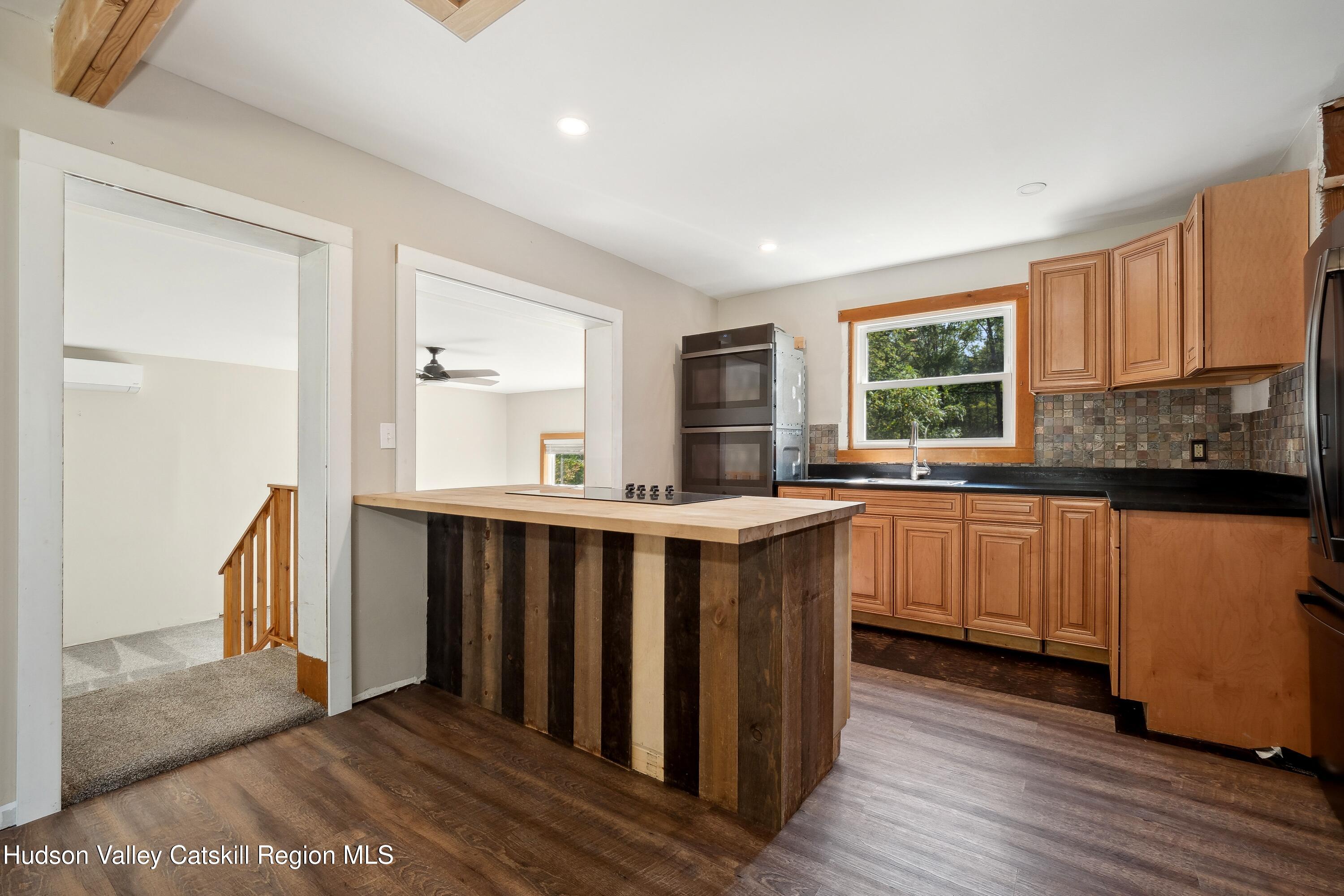 45 Samsonville Road