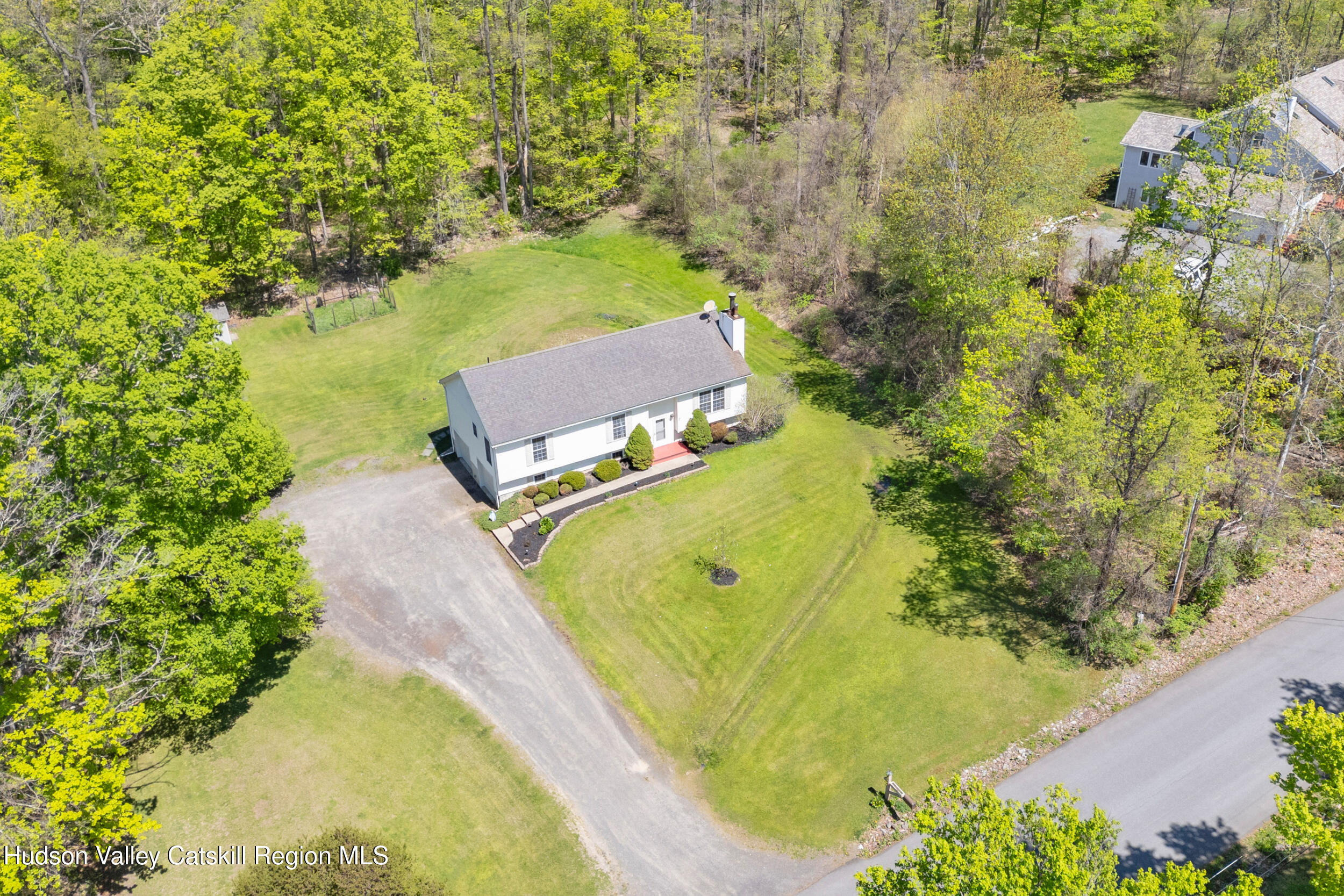 78 Duck Pond Rd