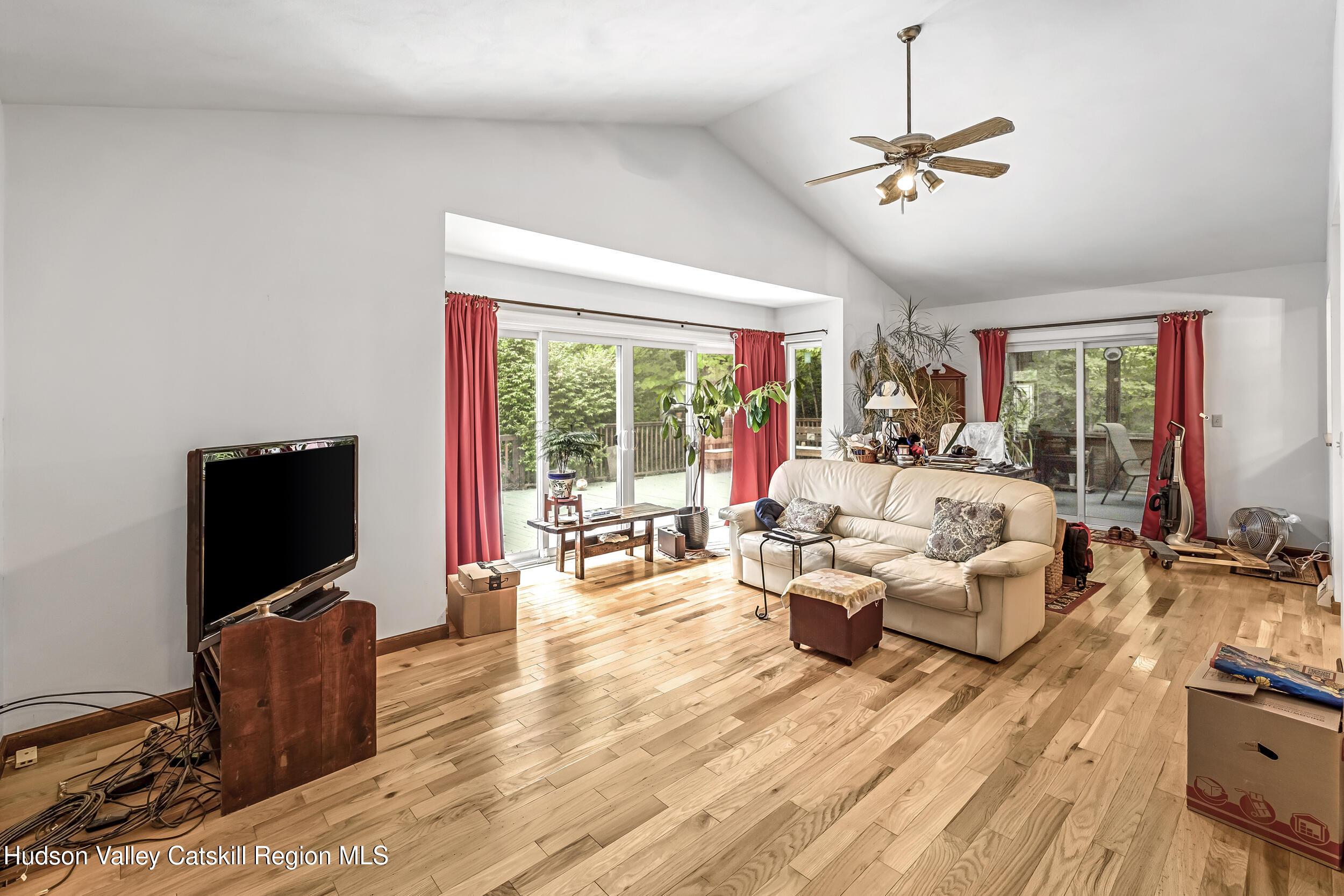14 Orchard Hill Road
