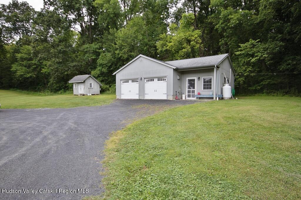 2586 Lucas Turnpike