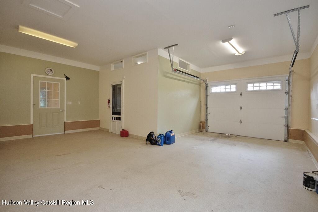 2586 Lucas Turnpike