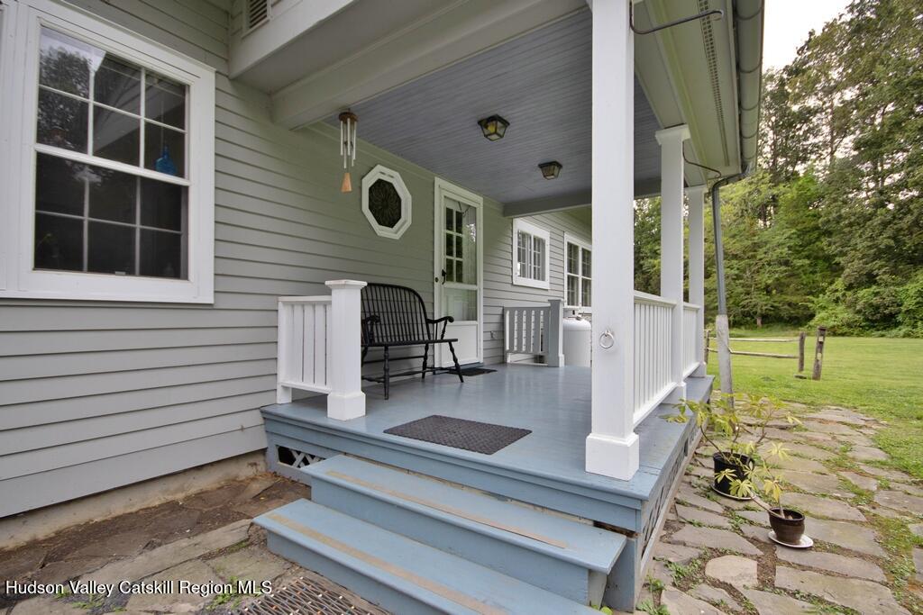 2586 Lucas Turnpike